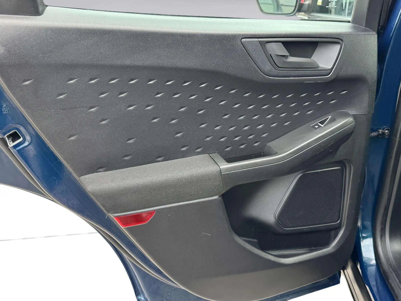 Ford Escape photo 32