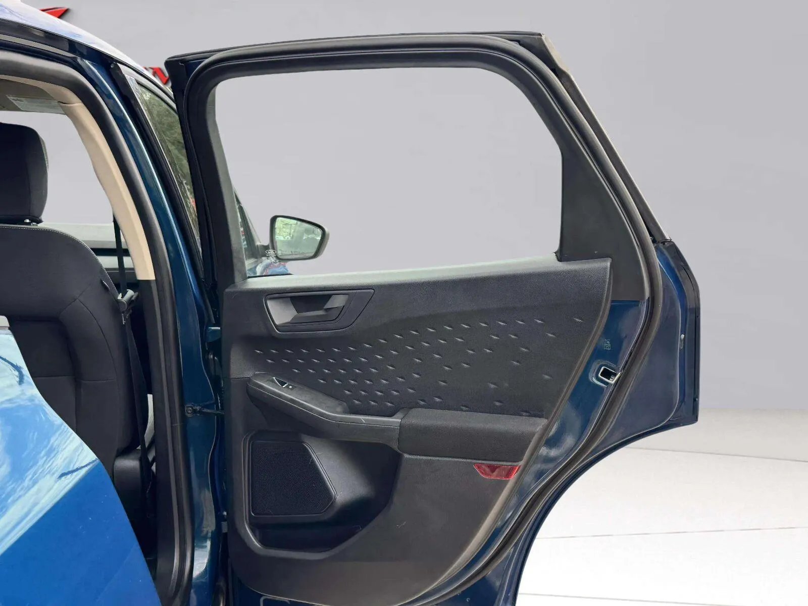 Ford Escape photo 35