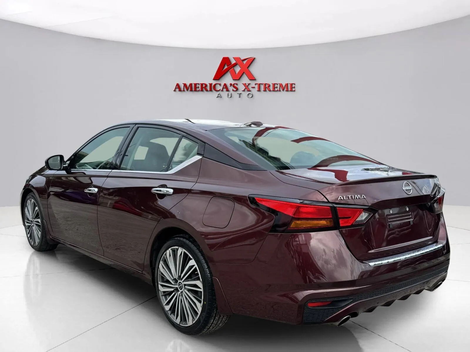 Another view of 2023 Nissan Altima 2.5 SL for sale in Houston, TX at America's Xtreme Auto Sales & Auto Repair | Luxury Used Cars & Trucks Dealership