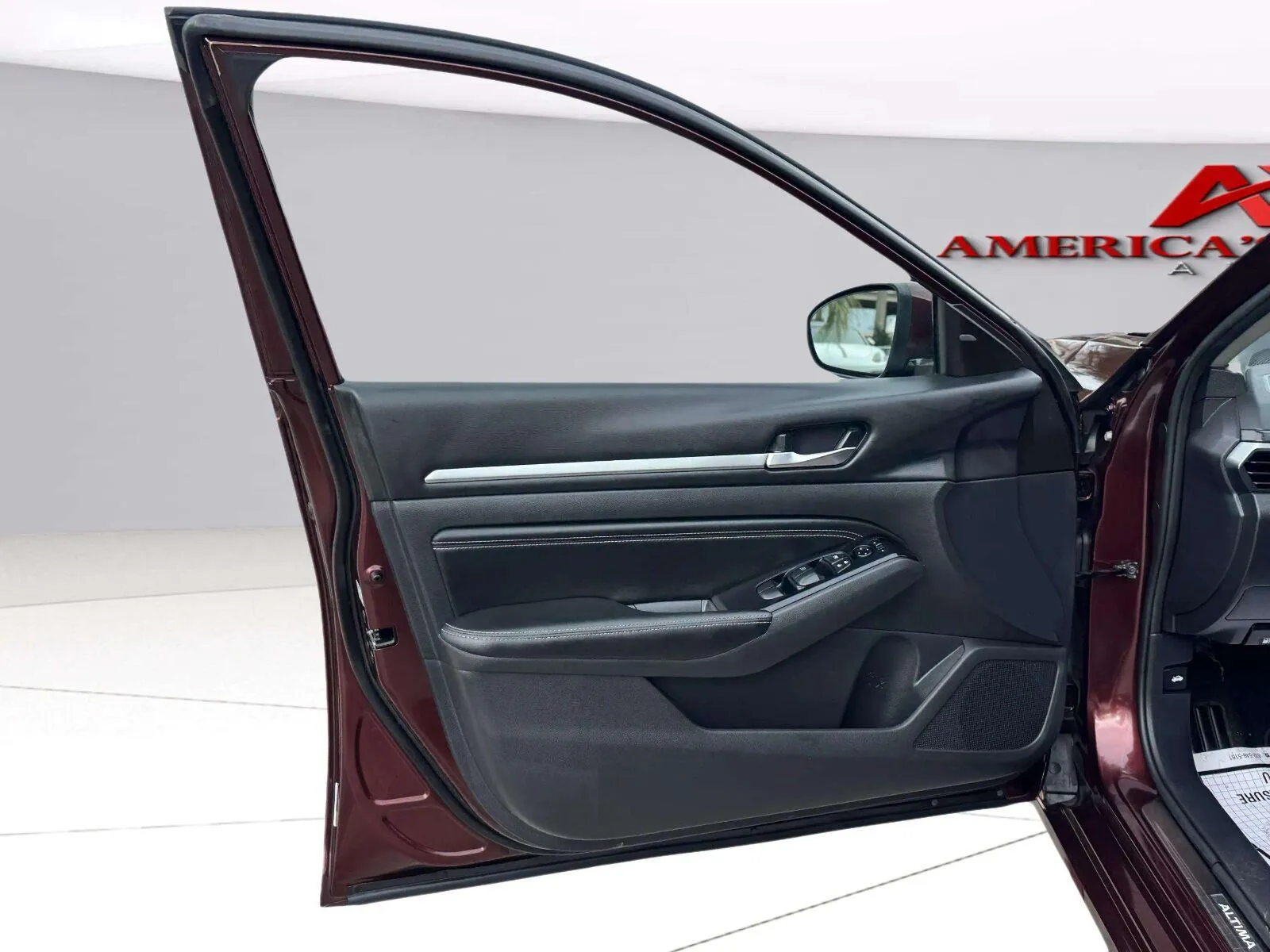 Nissan Altima photo 16