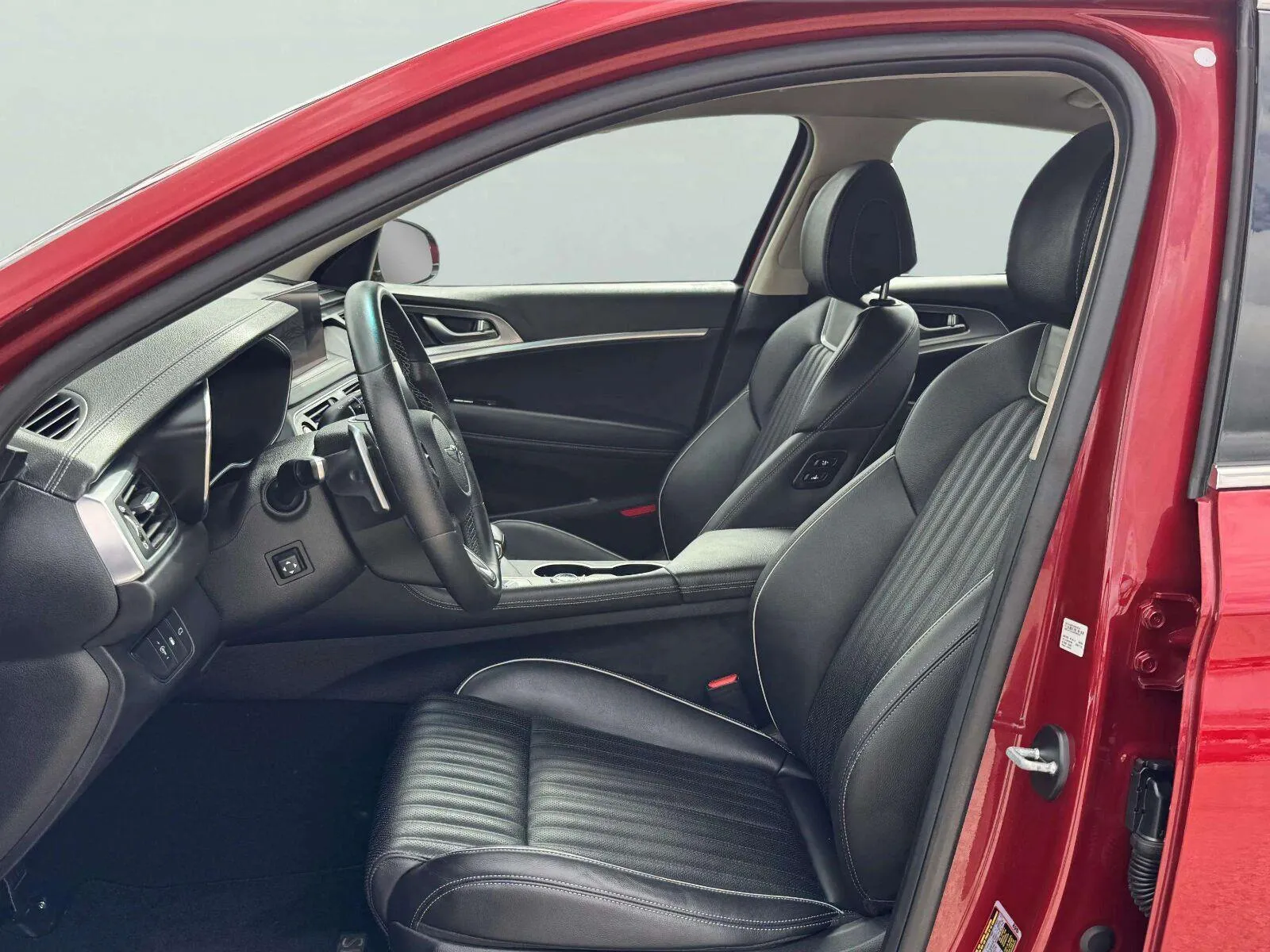 Genesis G70 photo 13