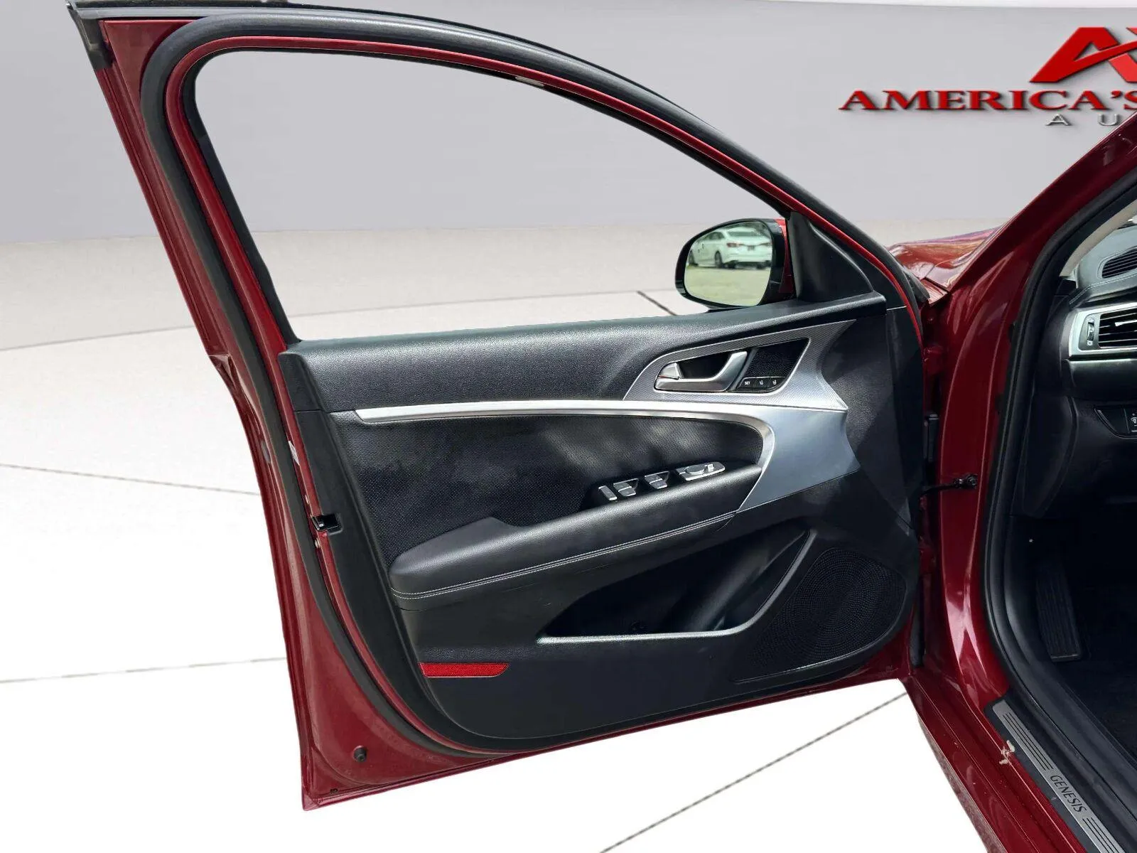 Genesis G70 photo 14