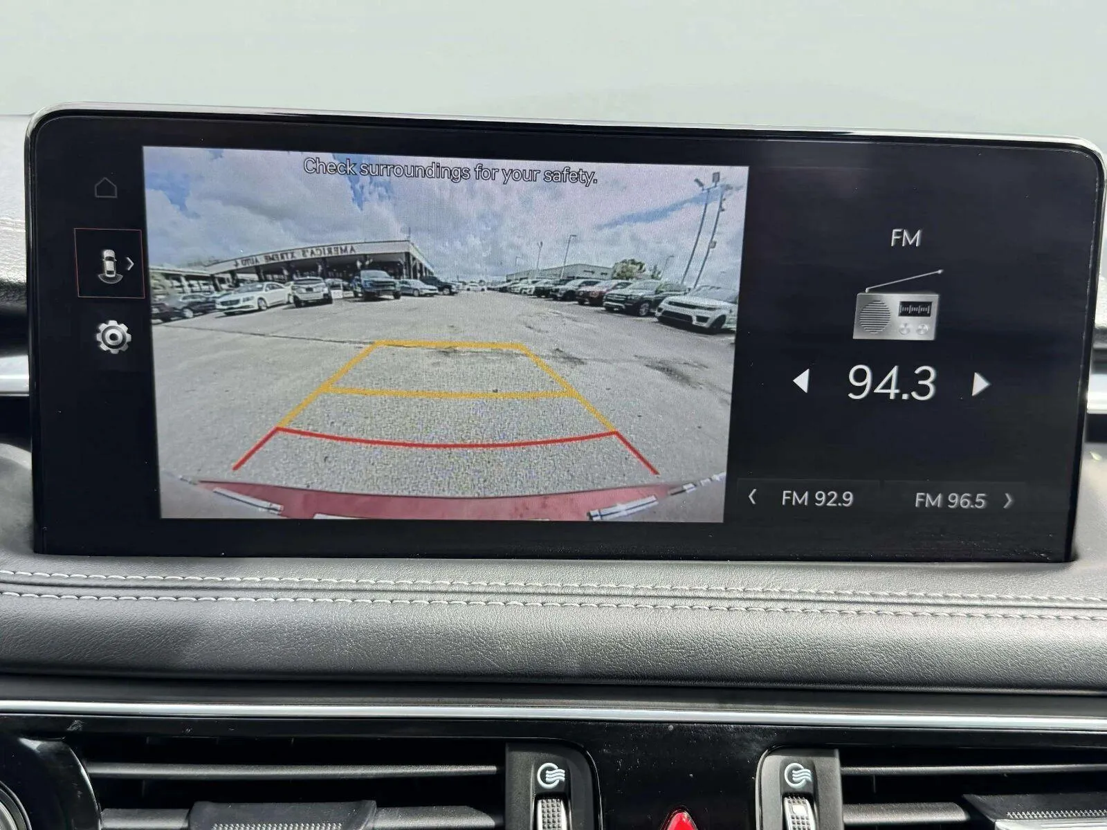 Genesis G70 photo 25