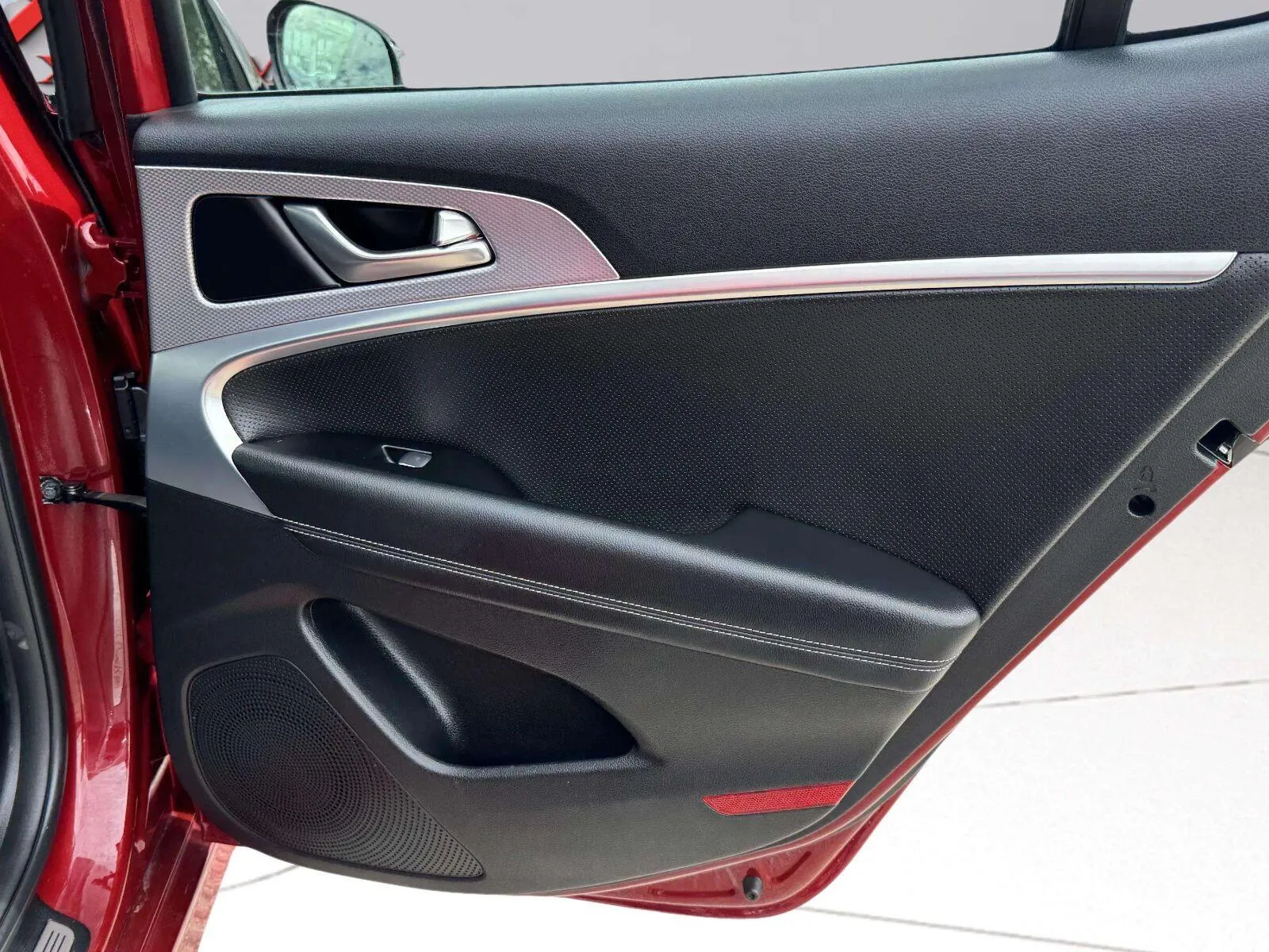Genesis G70 photo 34