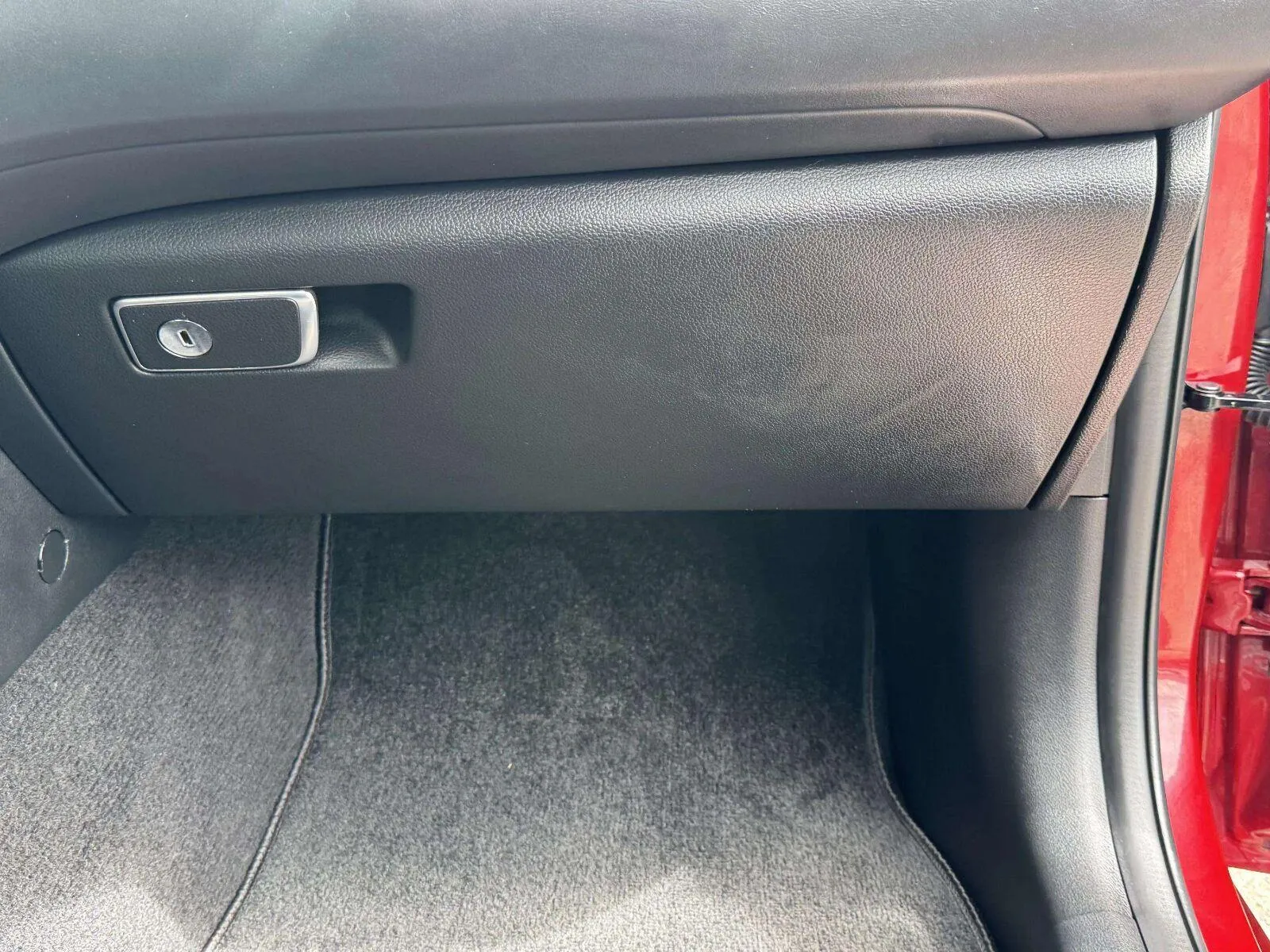 Genesis G70 photo 44