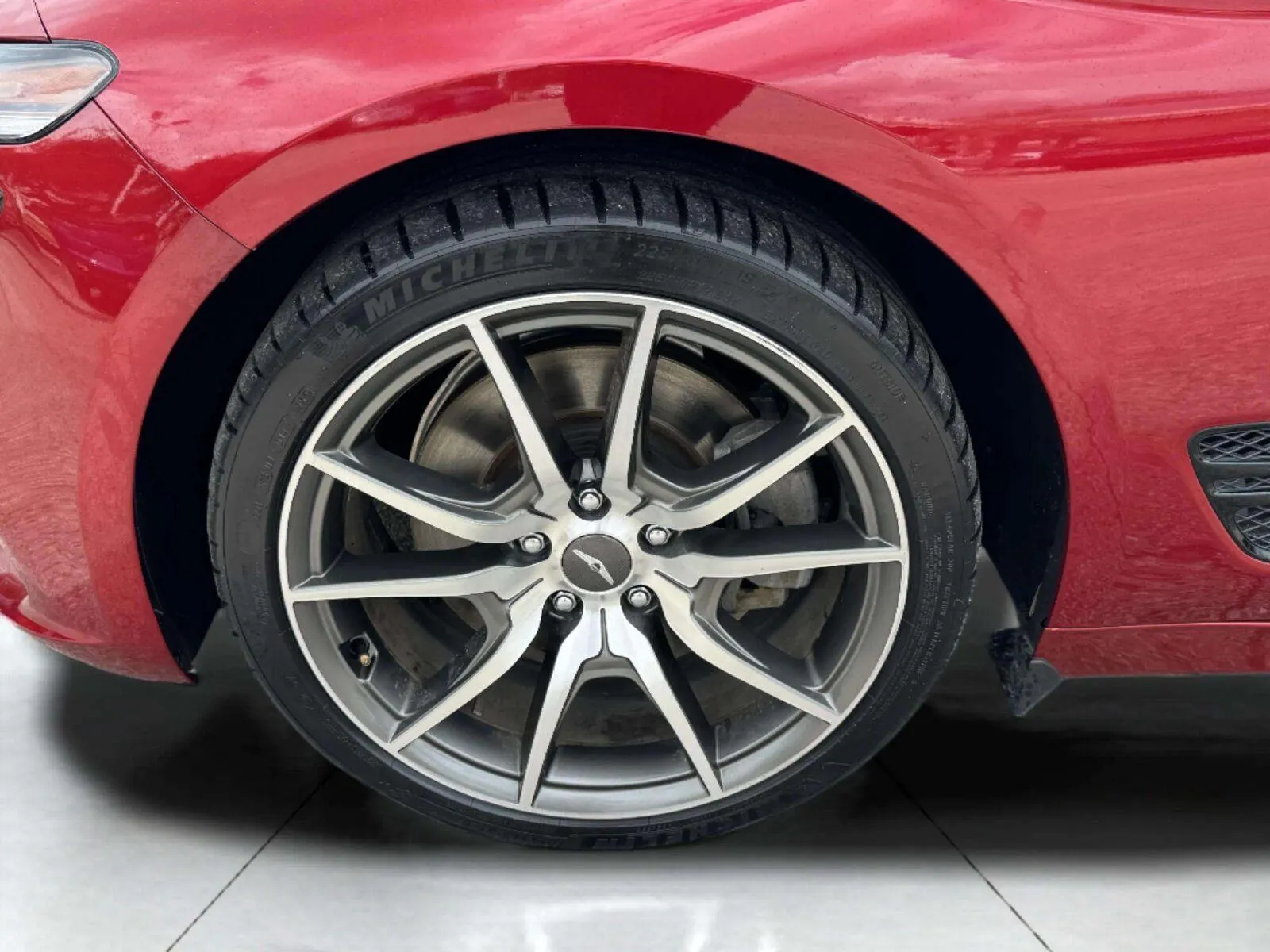 Genesis G70 photo 46