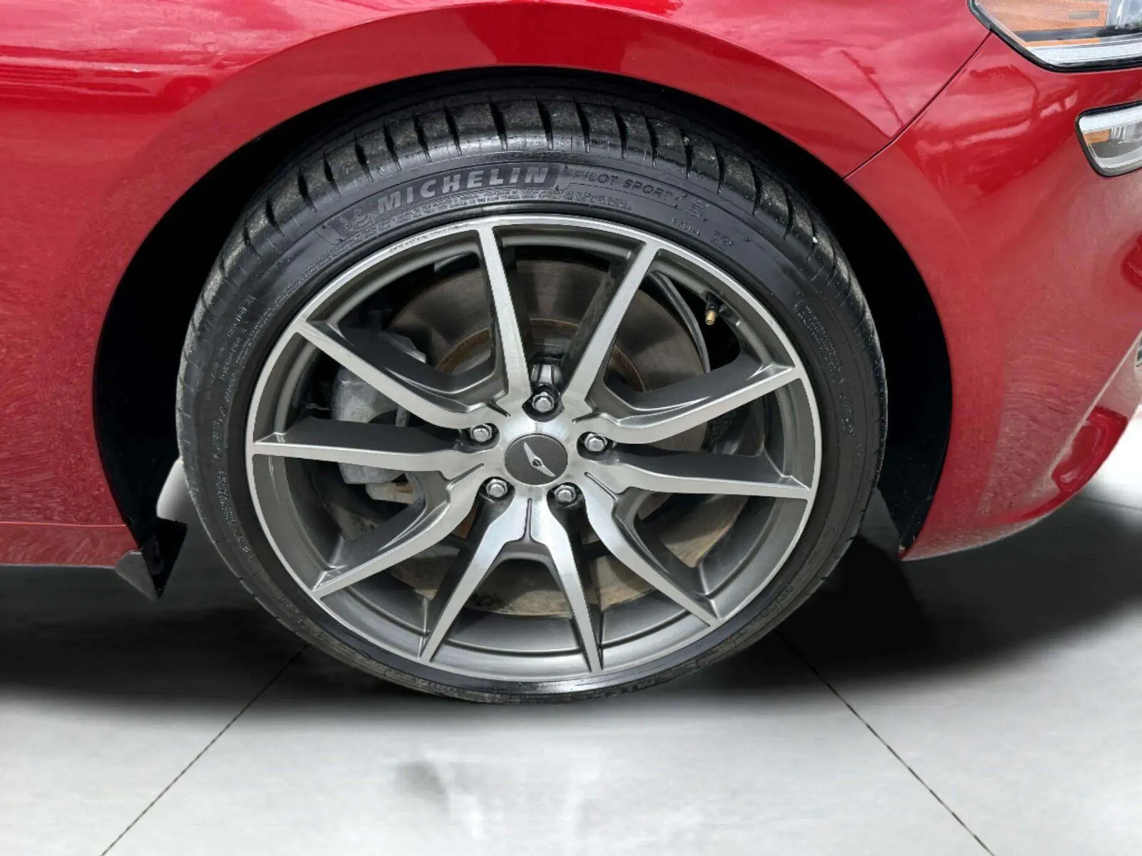 Genesis G70 photo 49