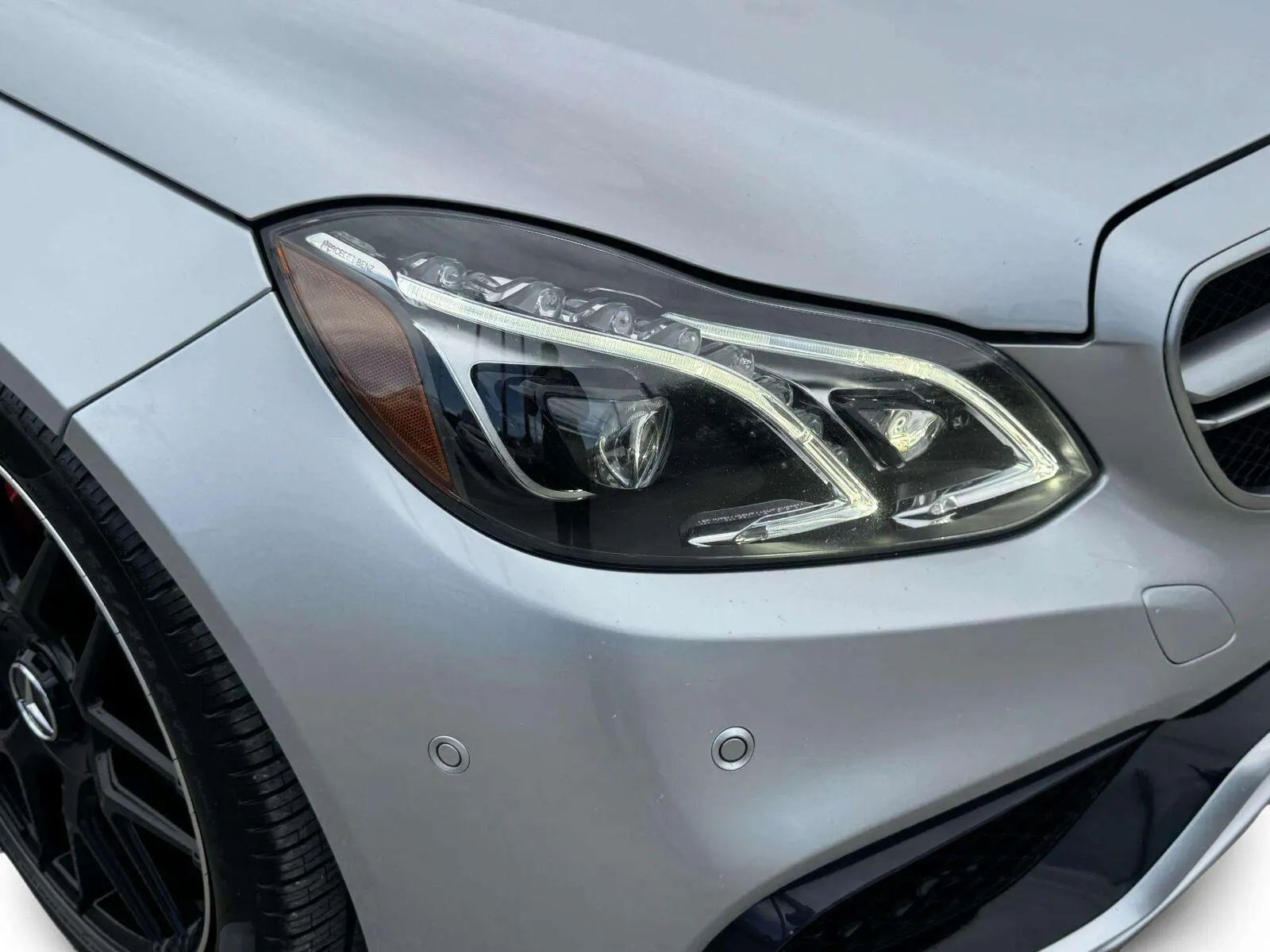 Mercedes-Benz E-Class photo 11