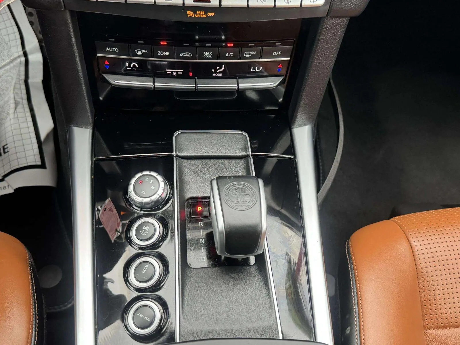 Mercedes-Benz E-Class photo 29