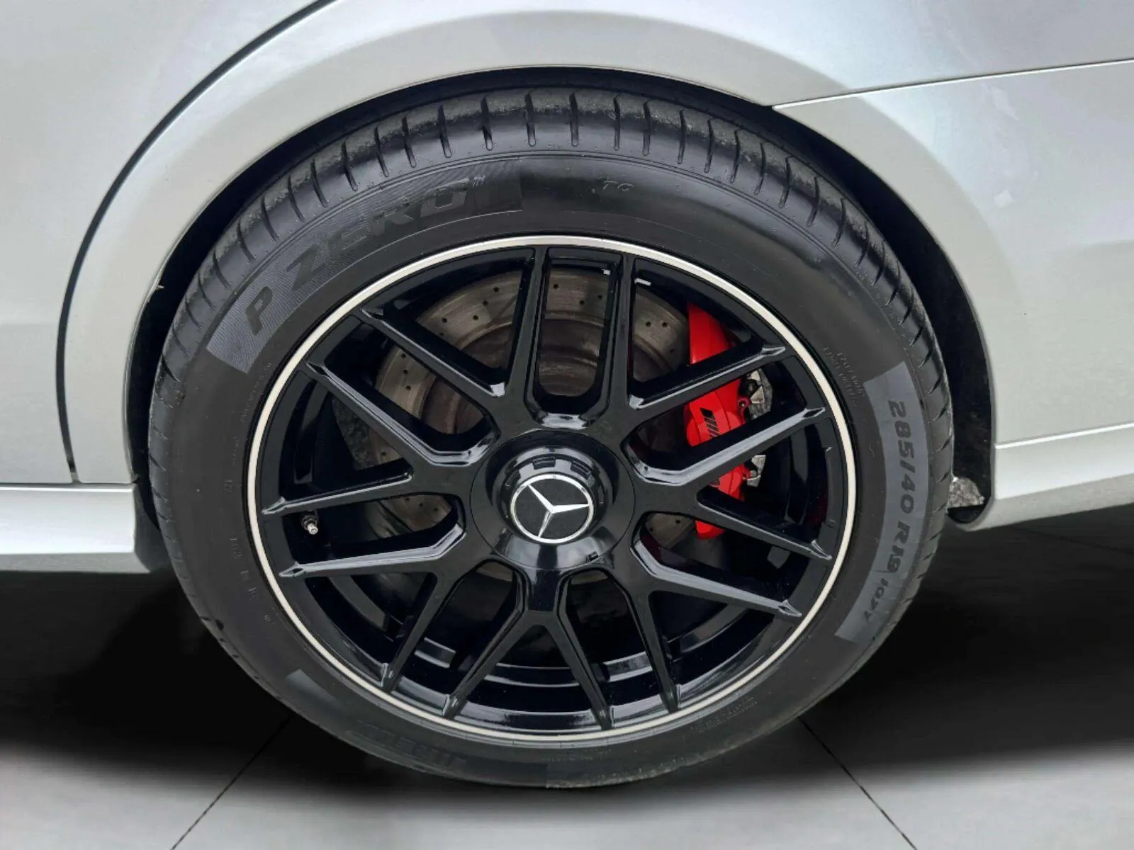 Mercedes-Benz E-Class photo 49