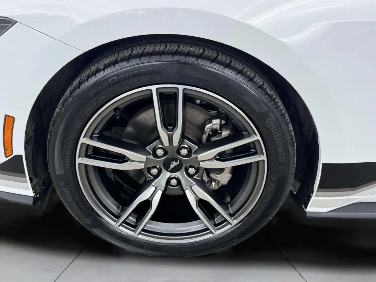 Ford Mustang photo 31