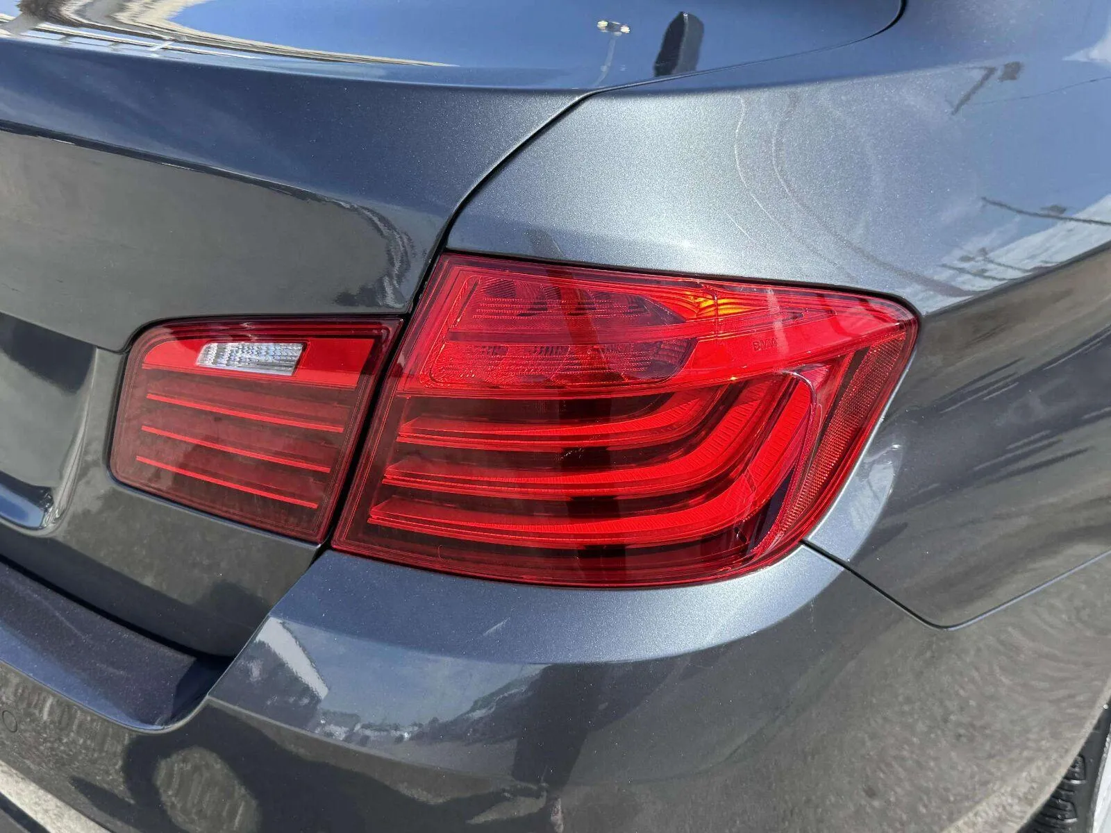 BMW 5 Series photo 15