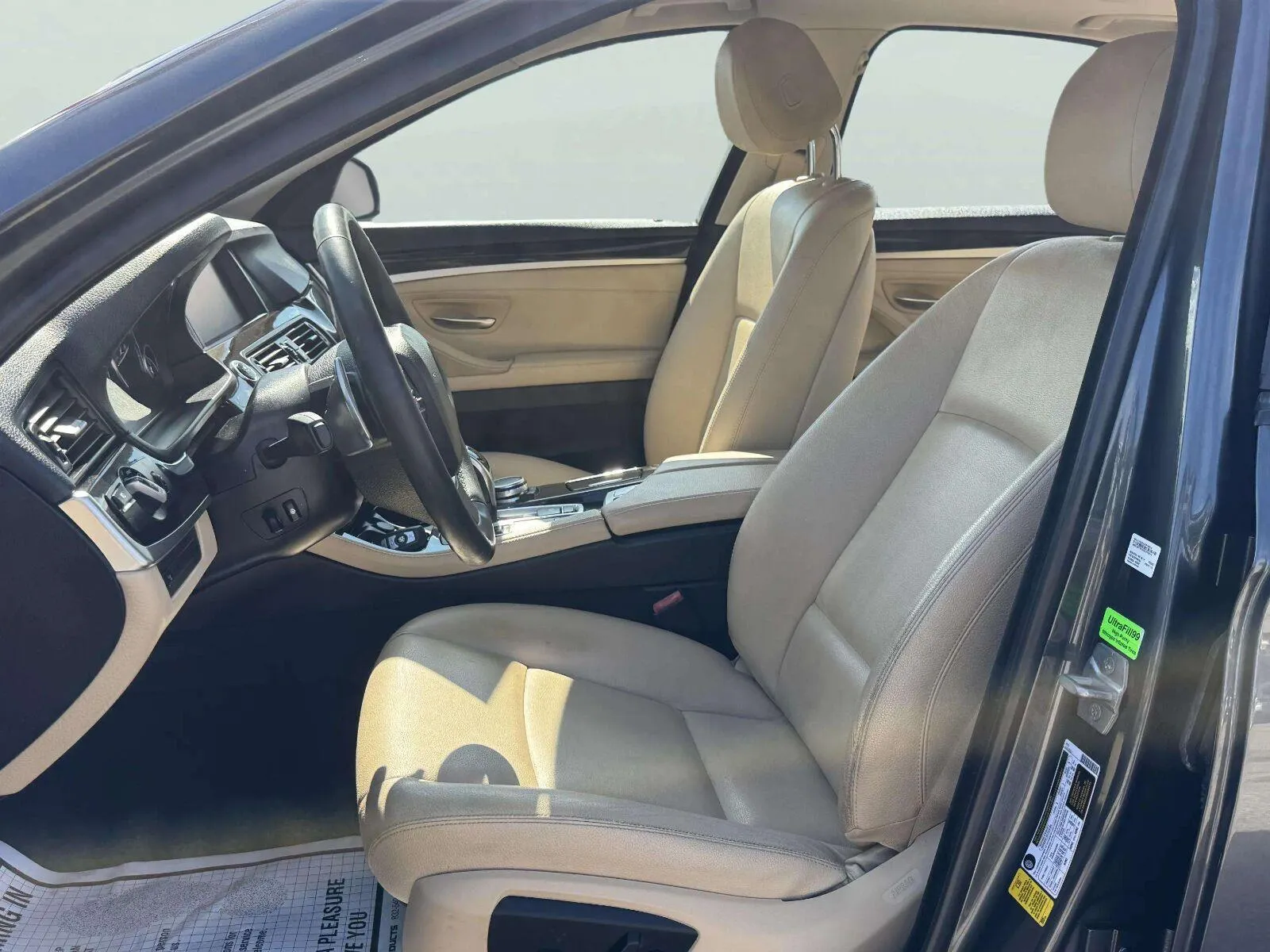 BMW 5 Series photo 16