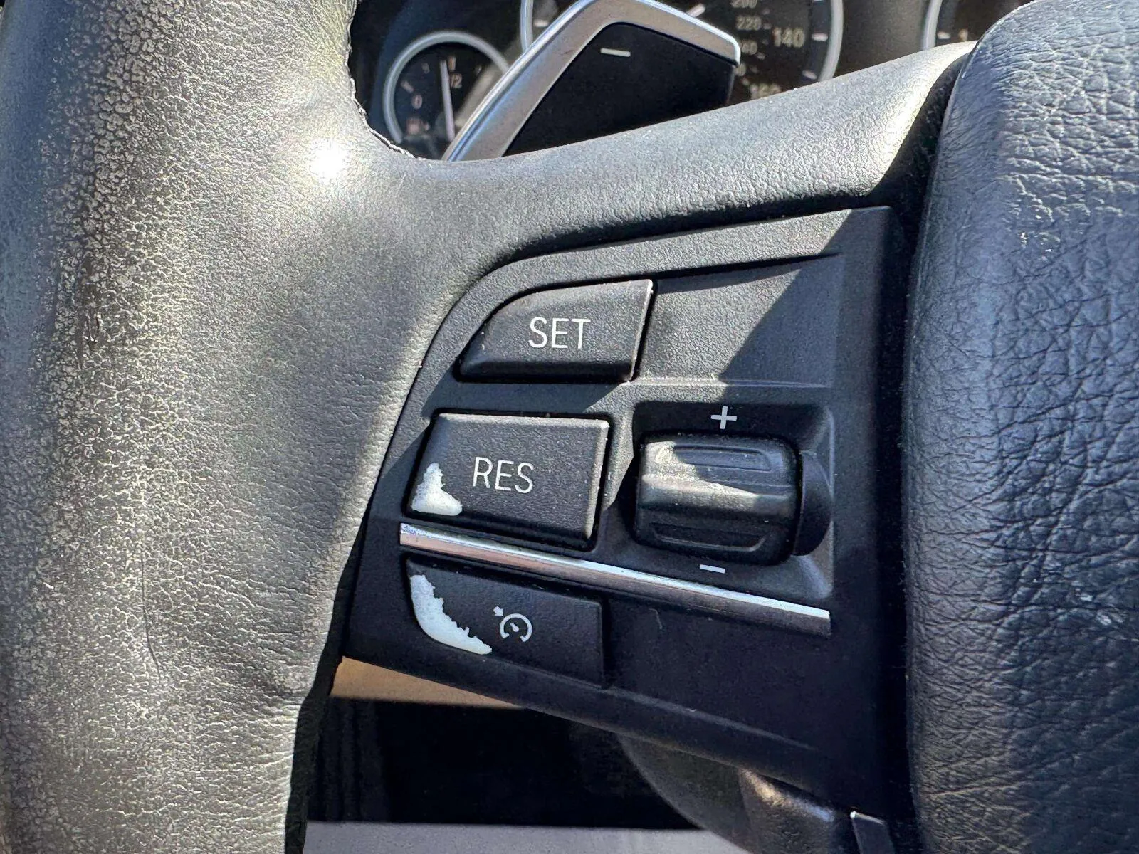 BMW 5 Series photo 22