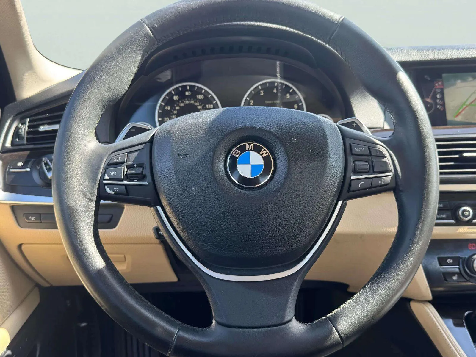 BMW 5 Series photo 25
