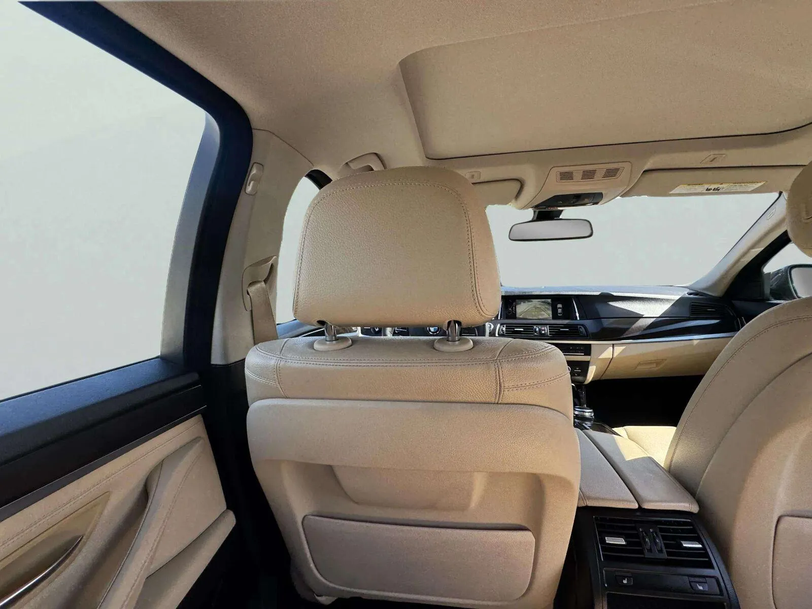 BMW 5 Series photo 39