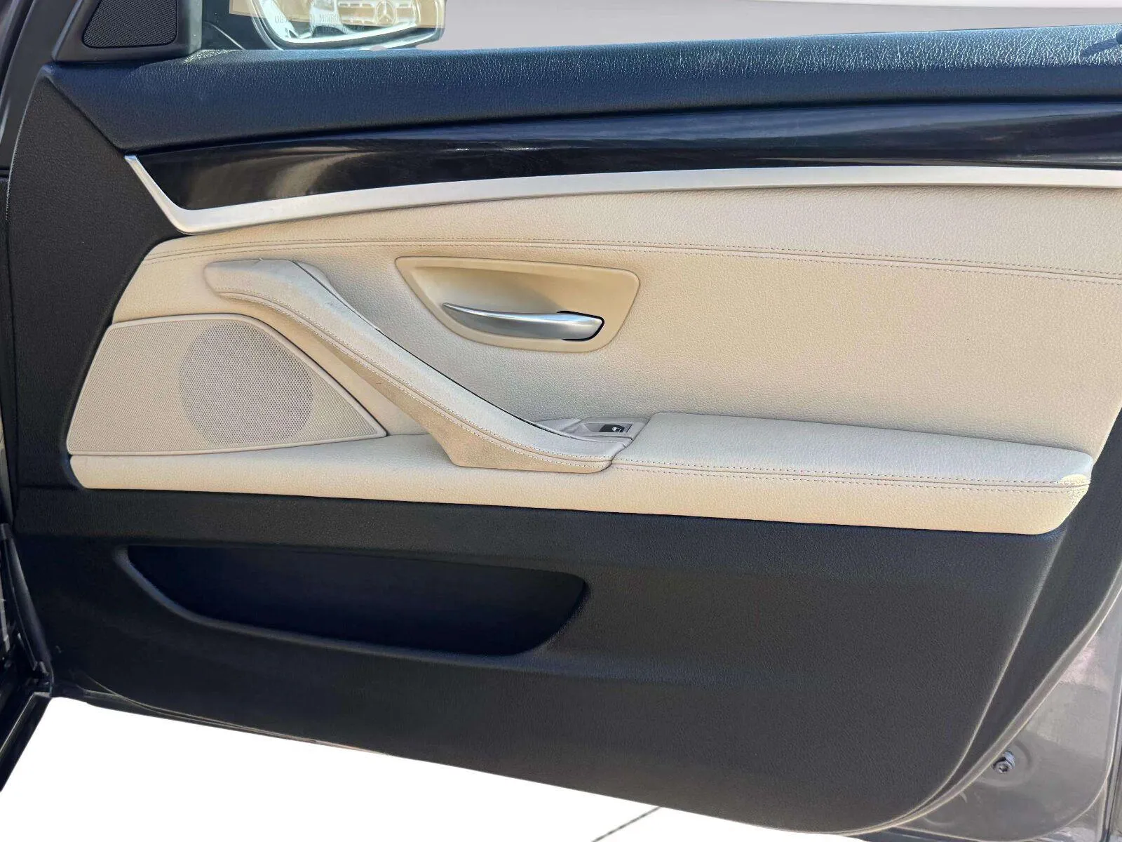 BMW 5 Series photo 43