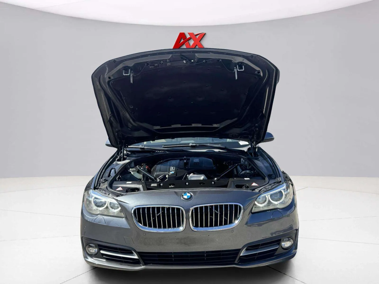 BMW 5 Series photo 50