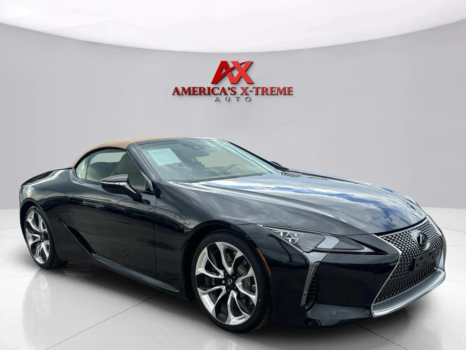 Lexus LC photo 8