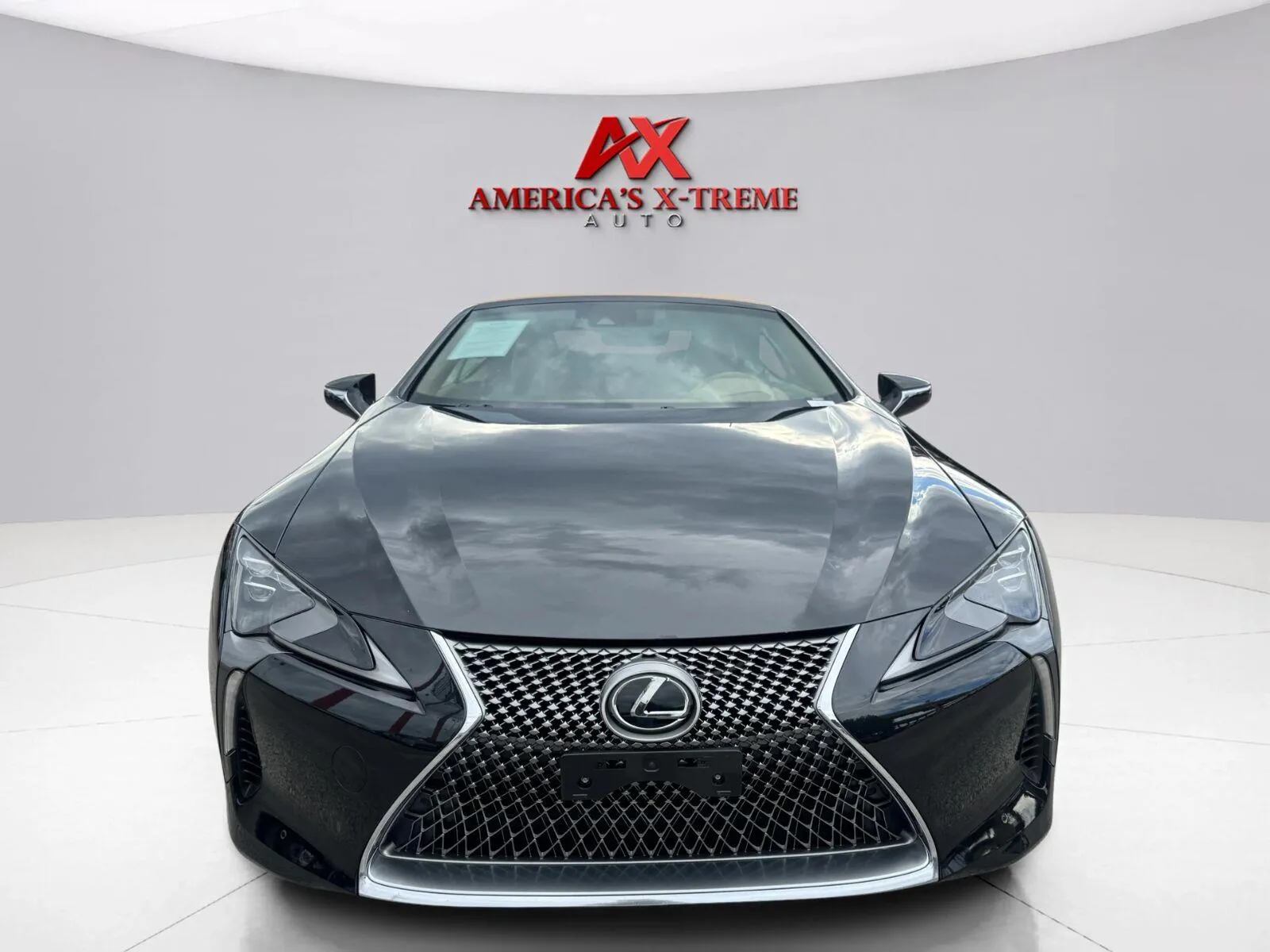 Lexus LC photo 9