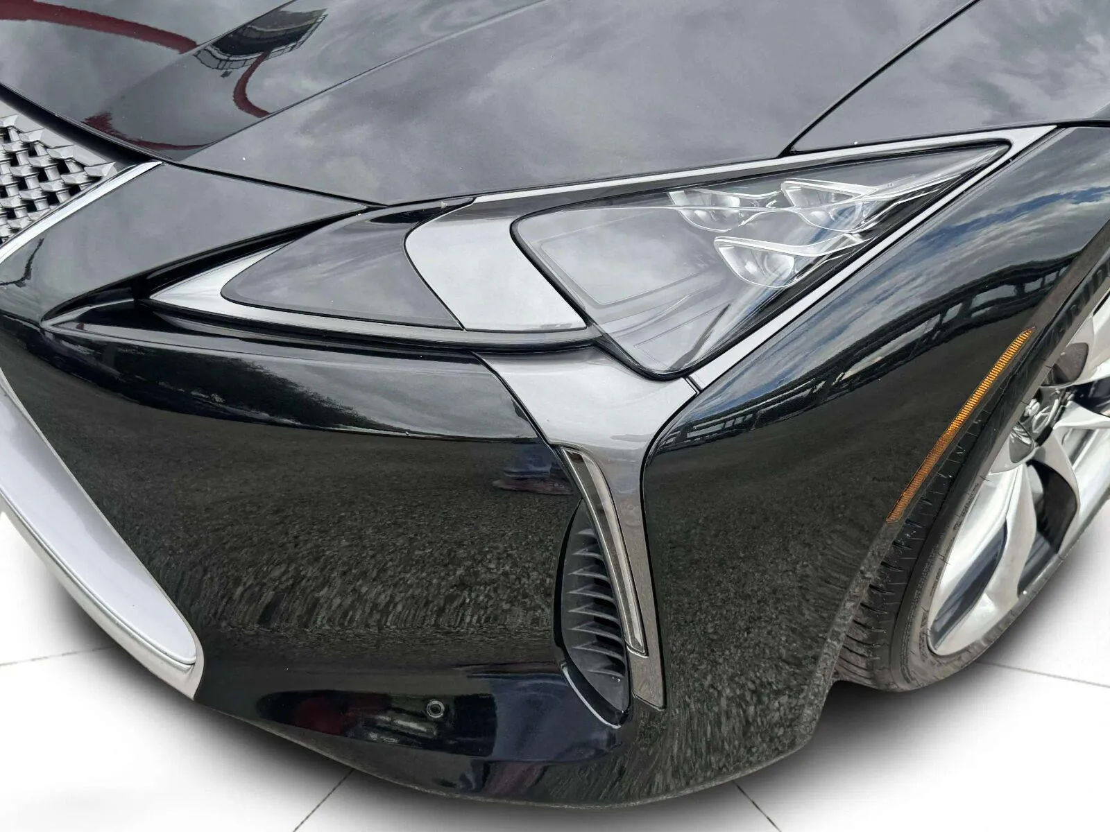 Lexus LC photo 12
