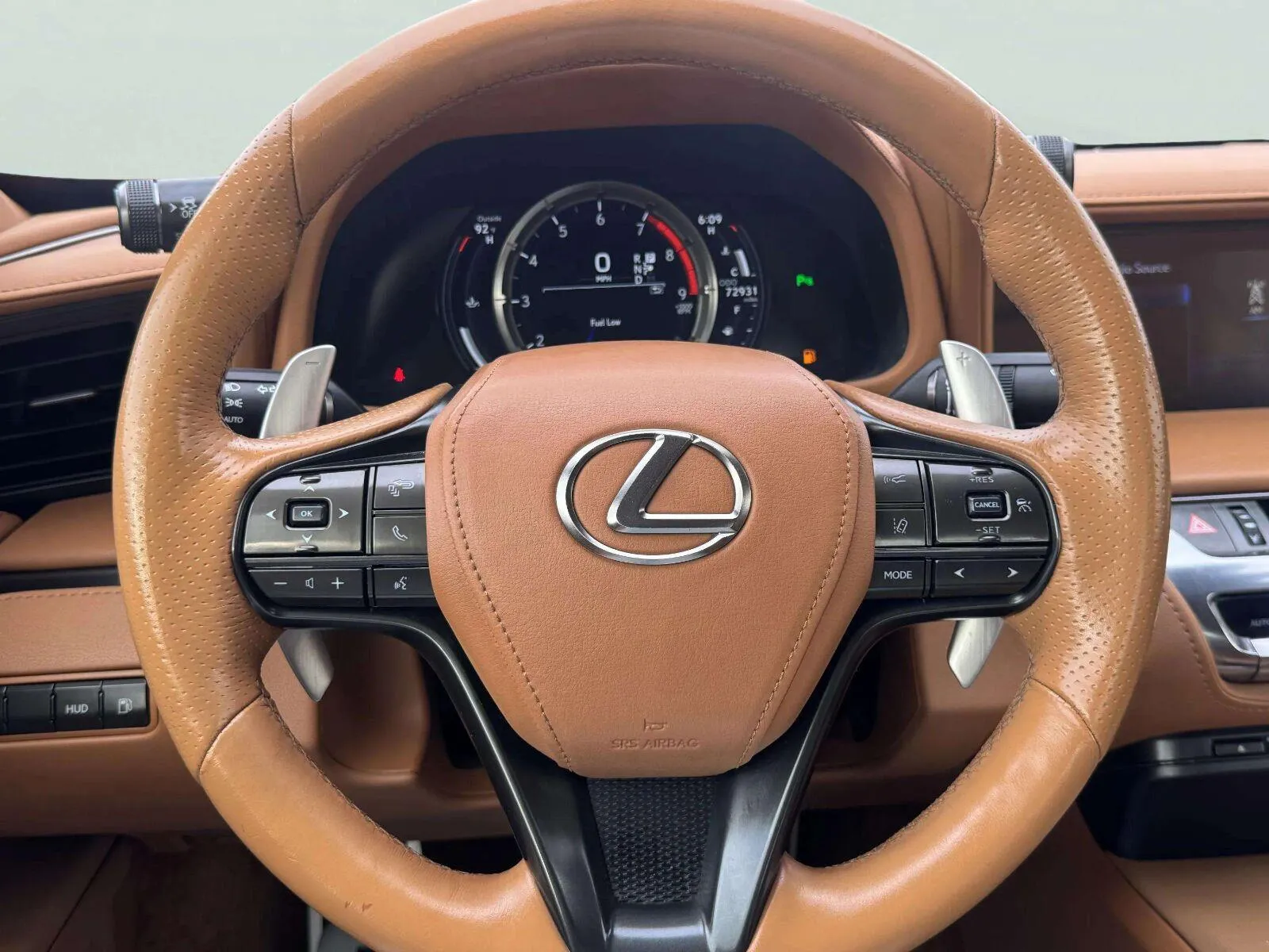 Lexus LC photo 27
