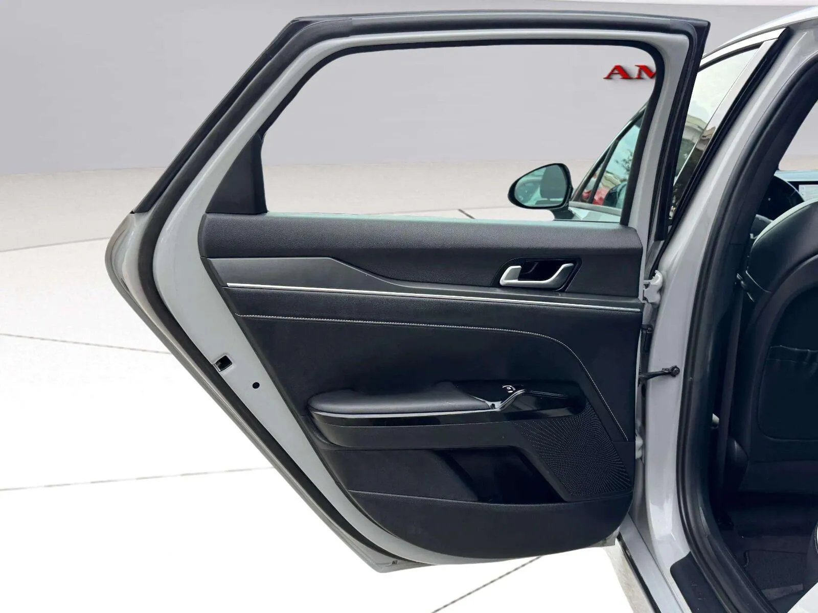 Kia K5 photo 28