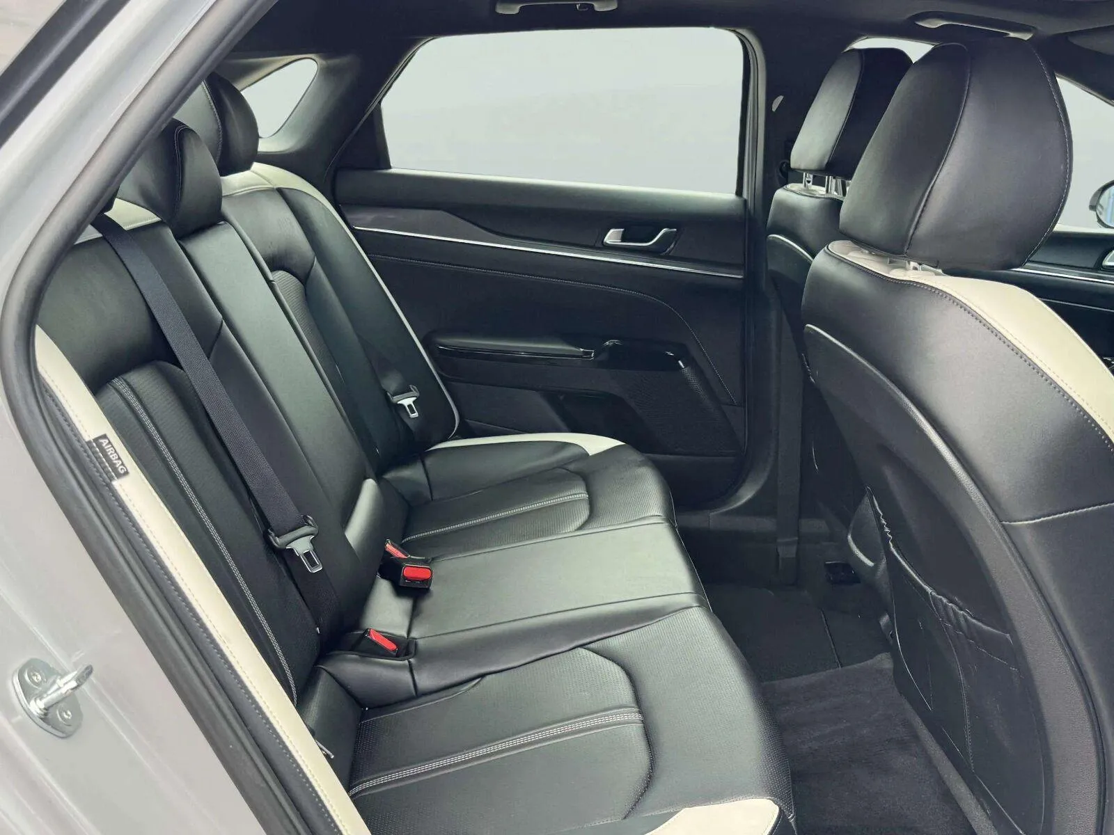 Kia K5 photo 31