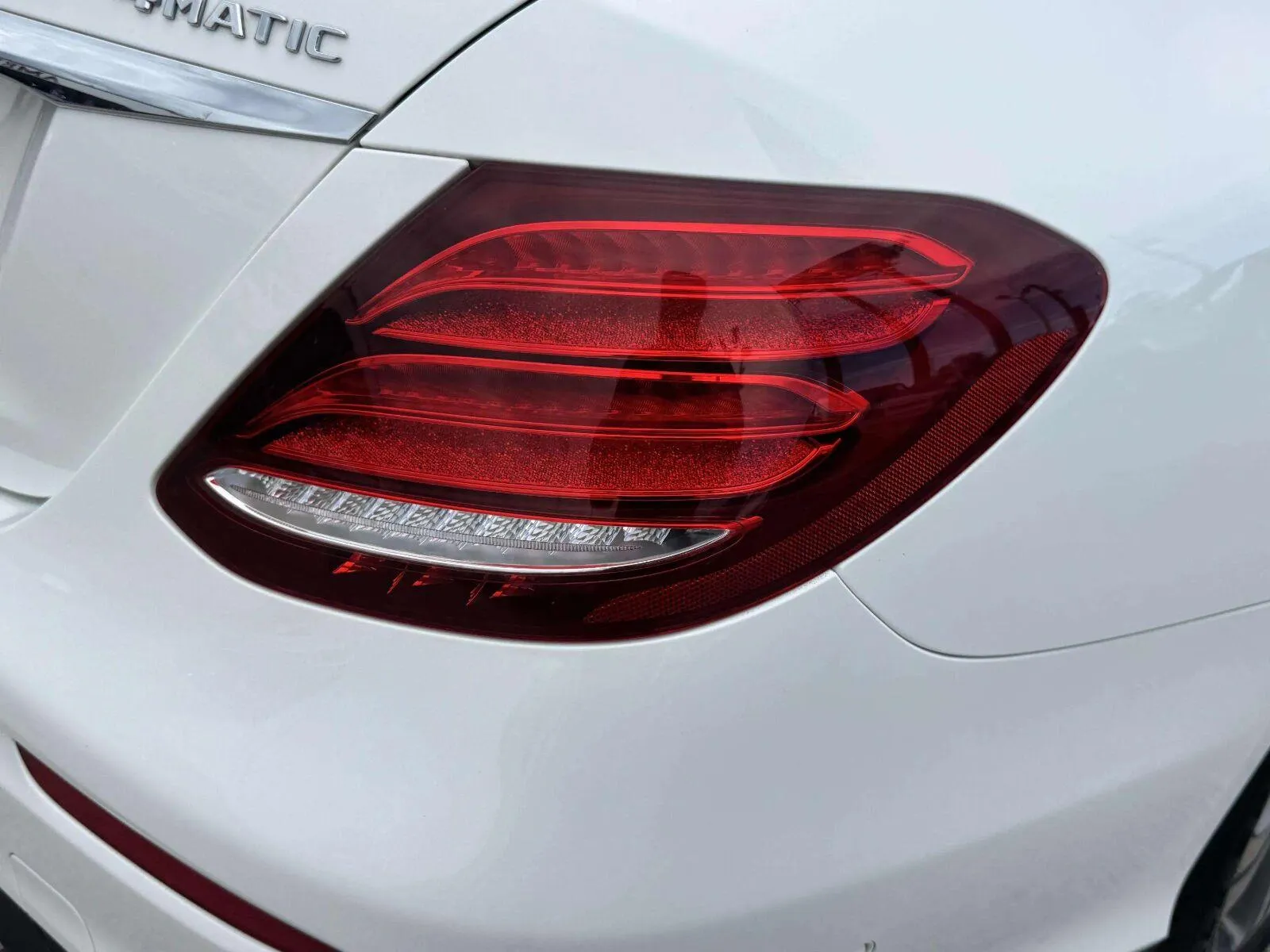 Mercedes-Benz E-Class photo 15