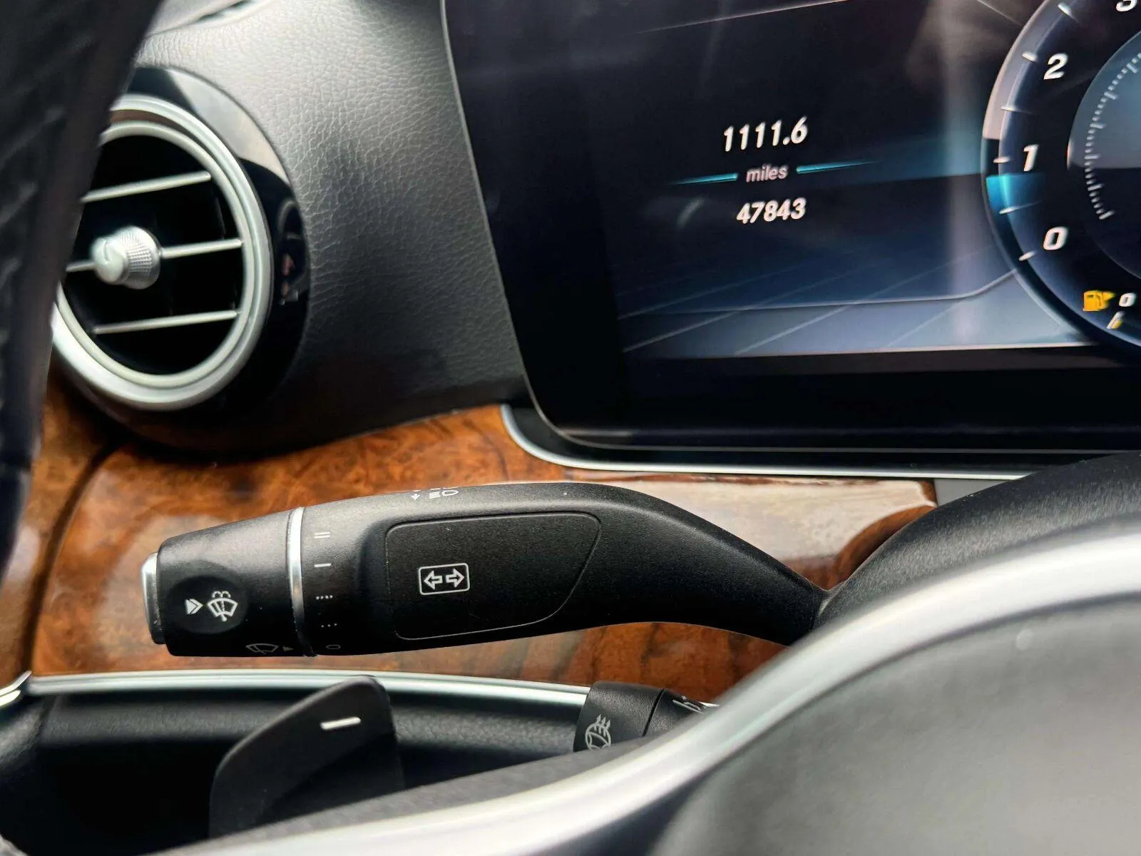 Mercedes-Benz E-Class photo 21