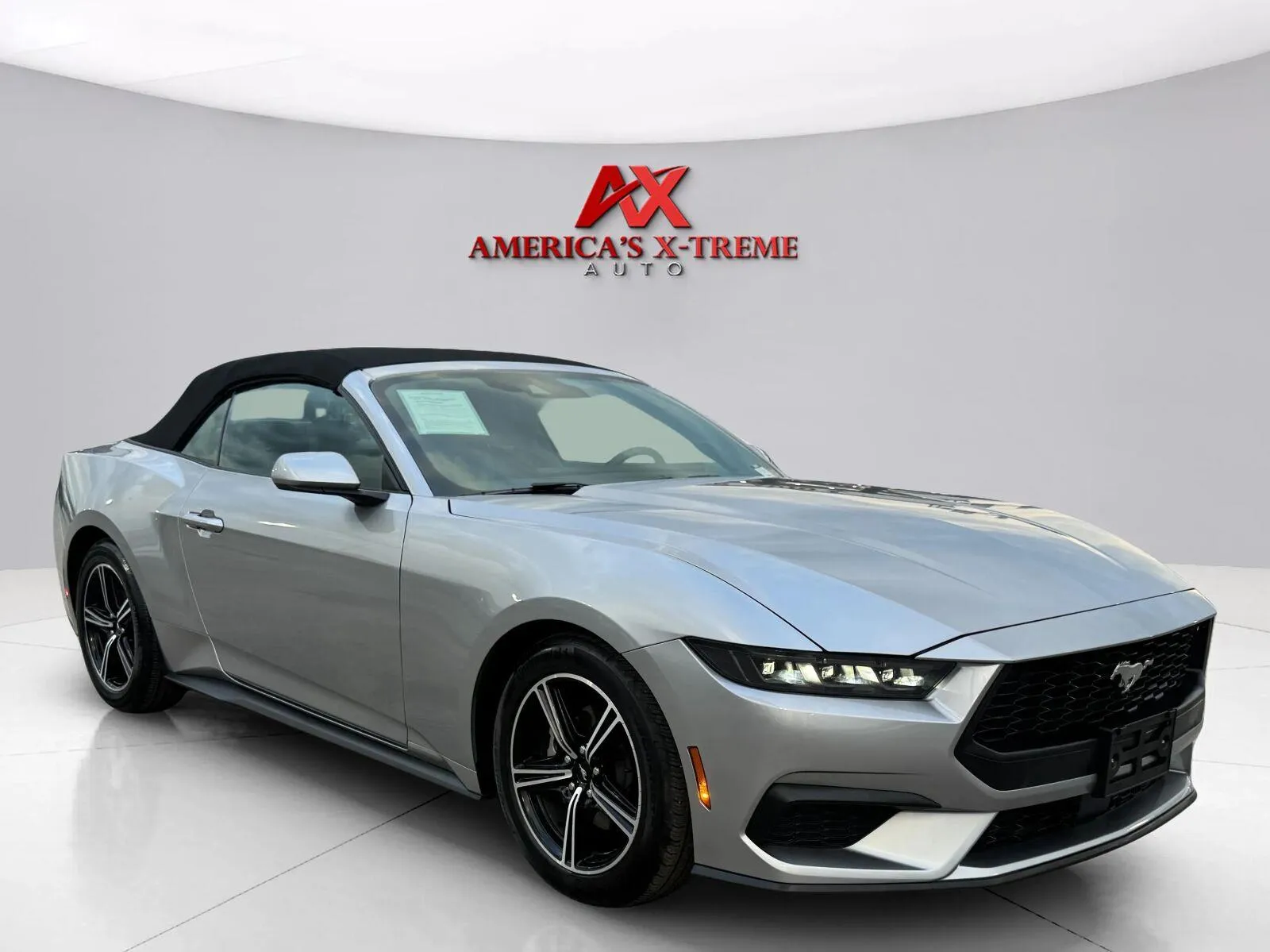 Ford Mustang photo 8