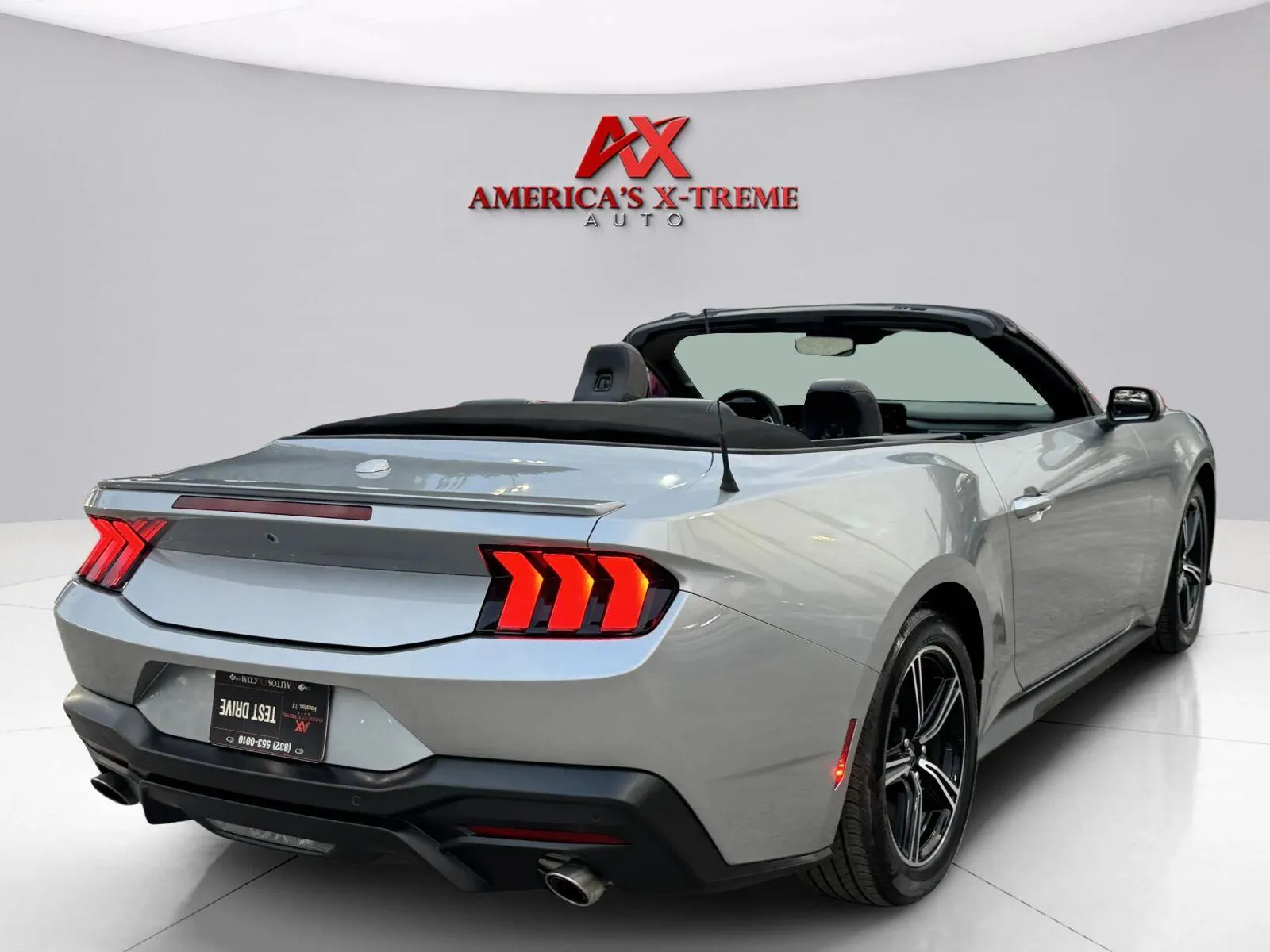 Ford Mustang photo 14