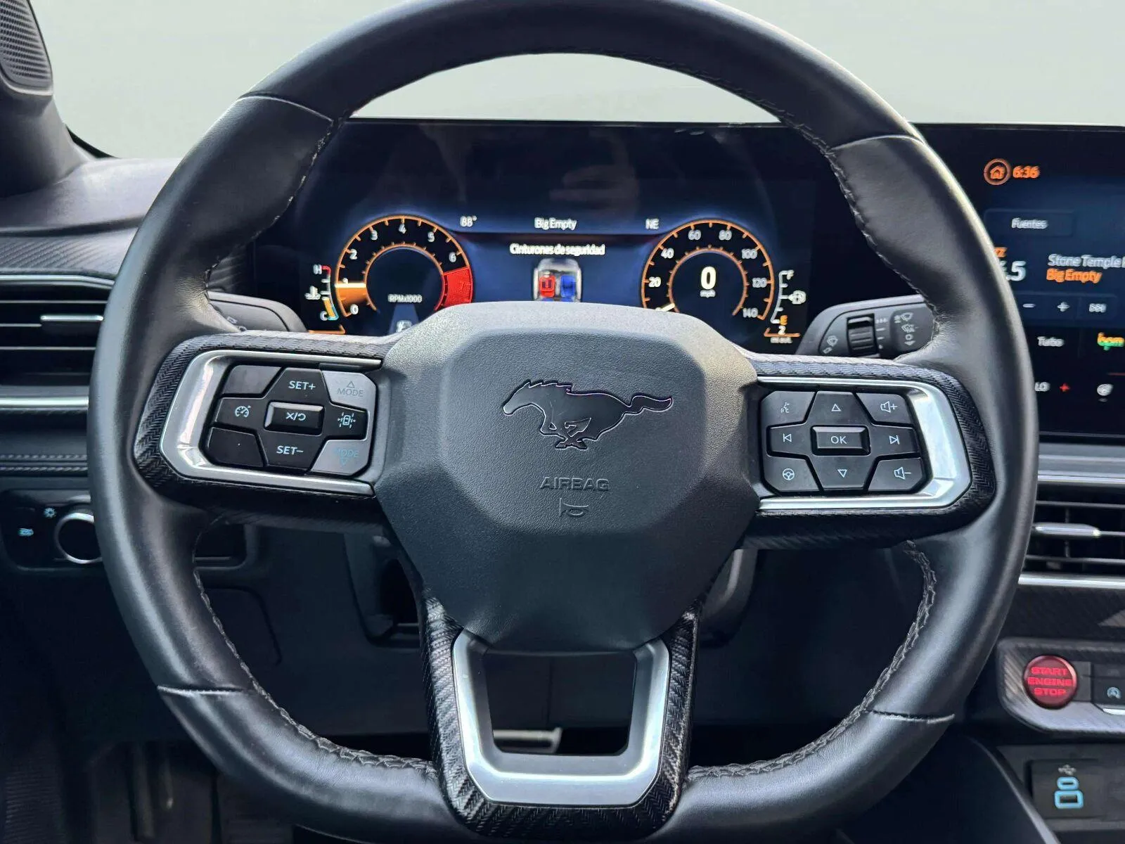 Ford Mustang photo 28