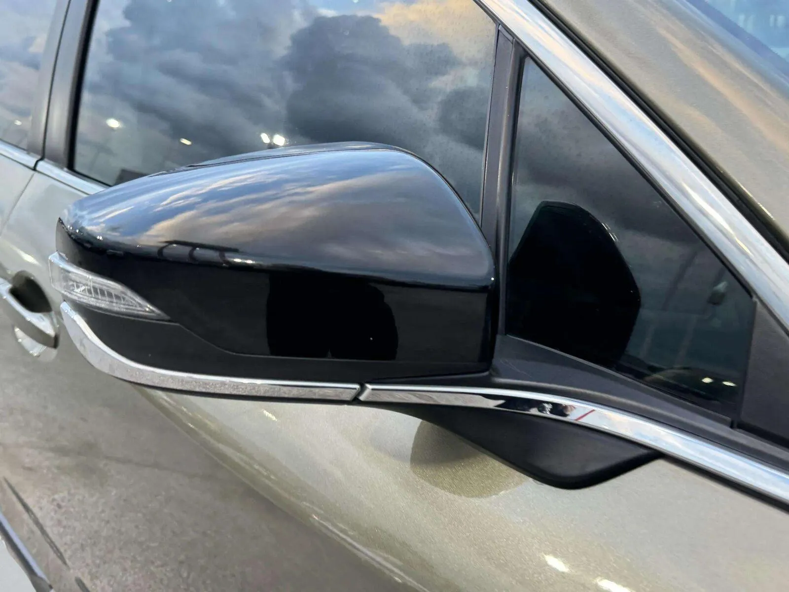 Subaru Outback photo 10