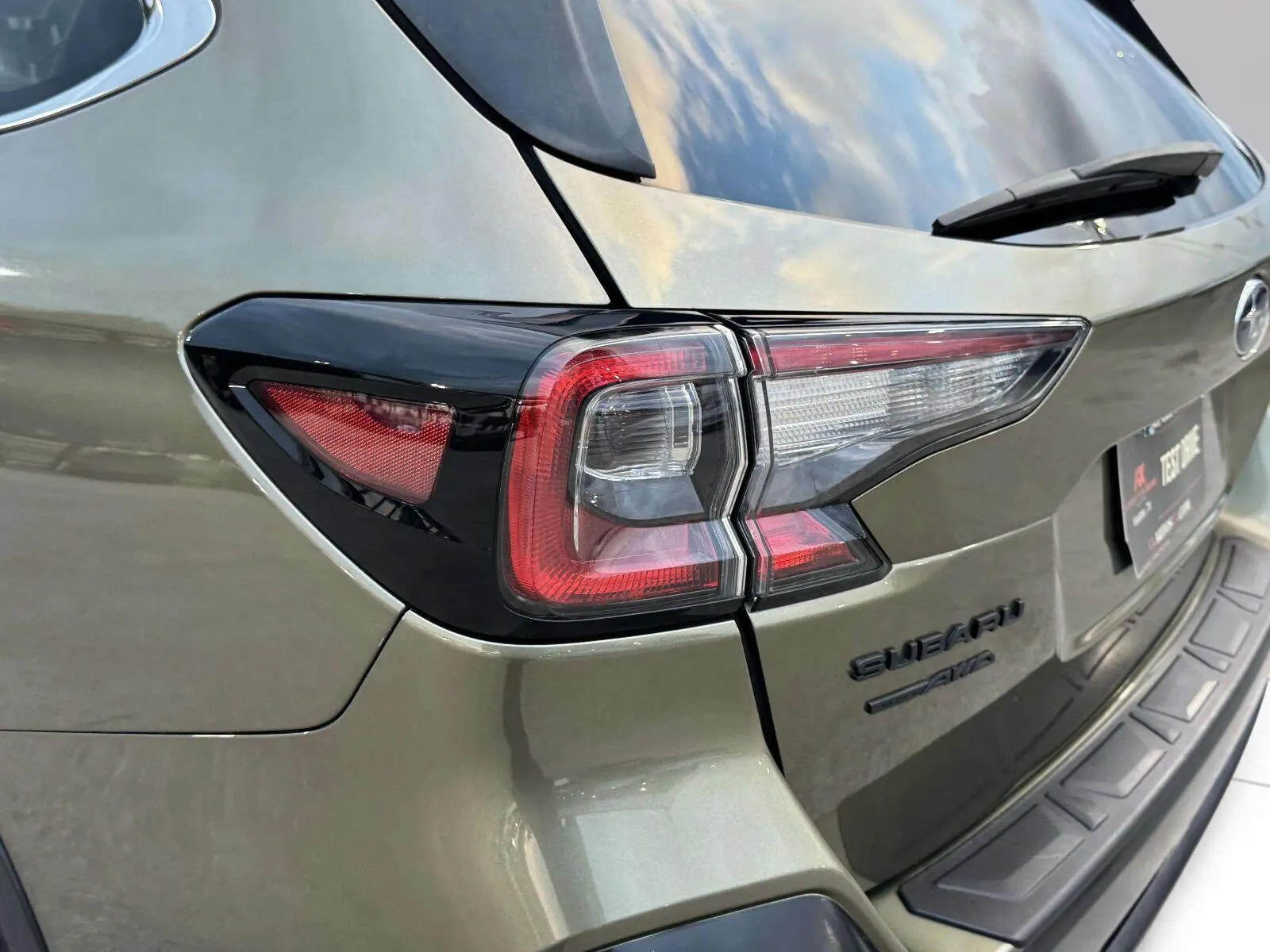 Subaru Outback photo 14