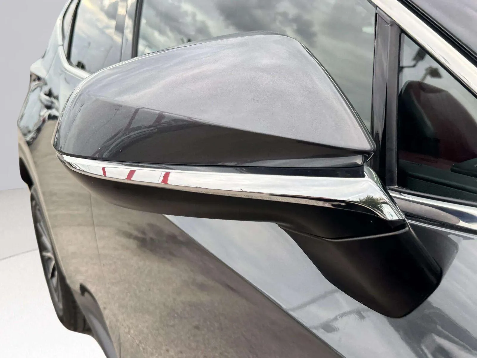 Lexus NX photo 10