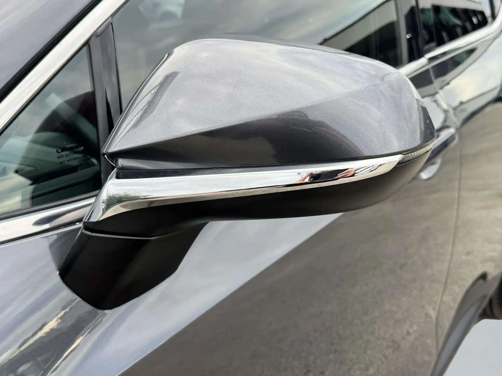 Lexus NX photo 13