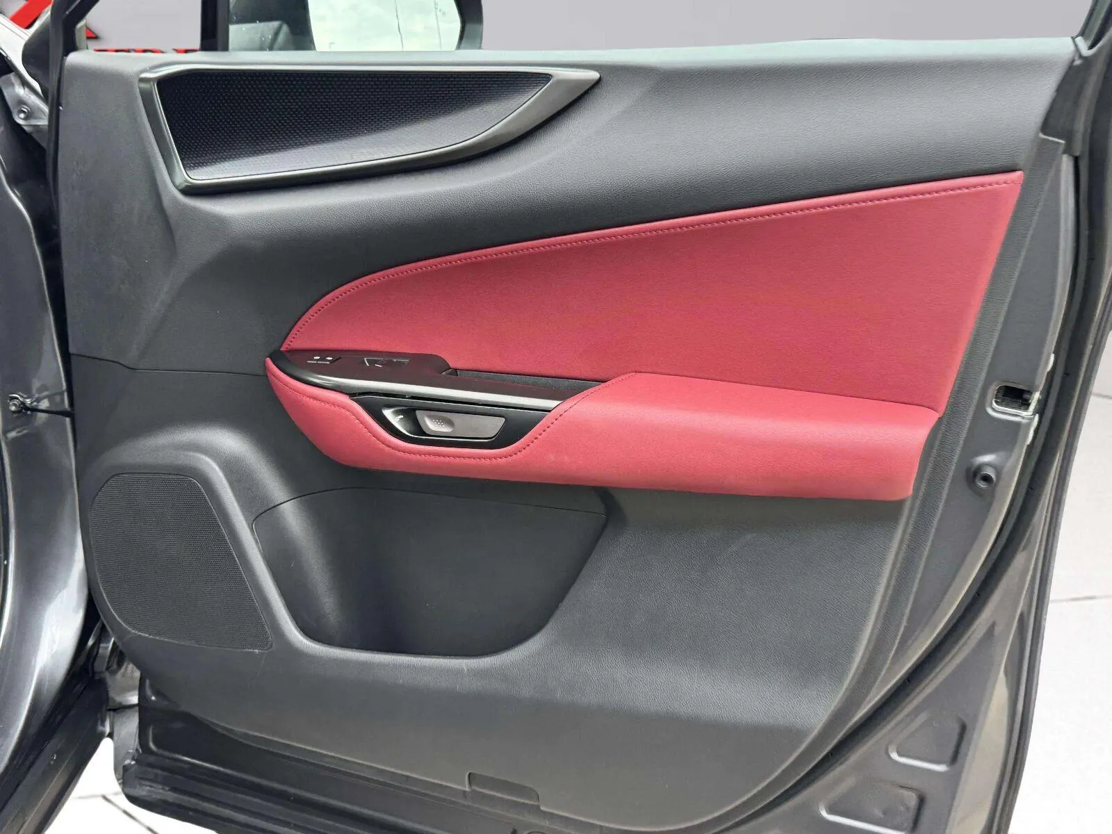 Lexus NX photo 44