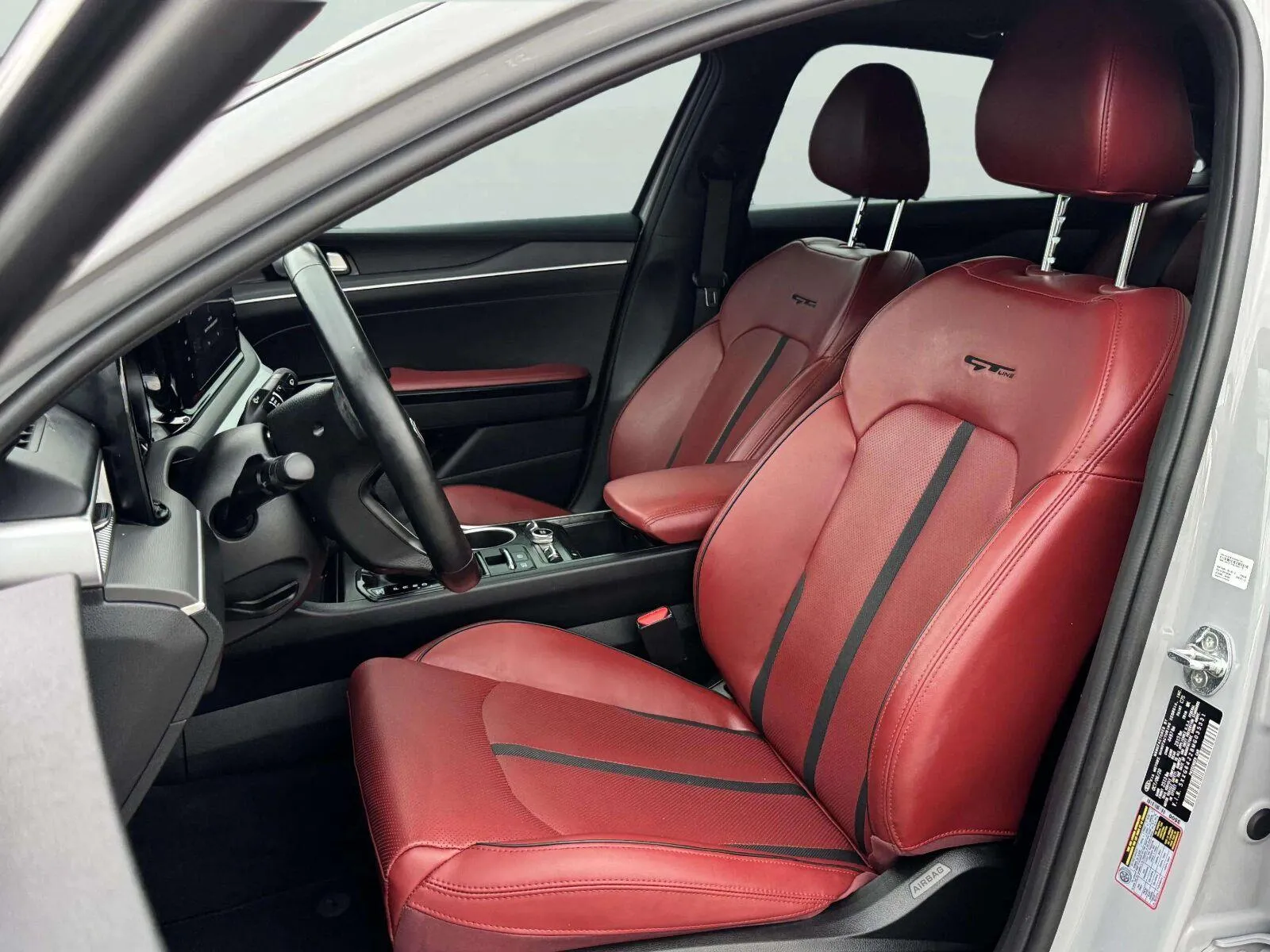 Kia K5 photo 19