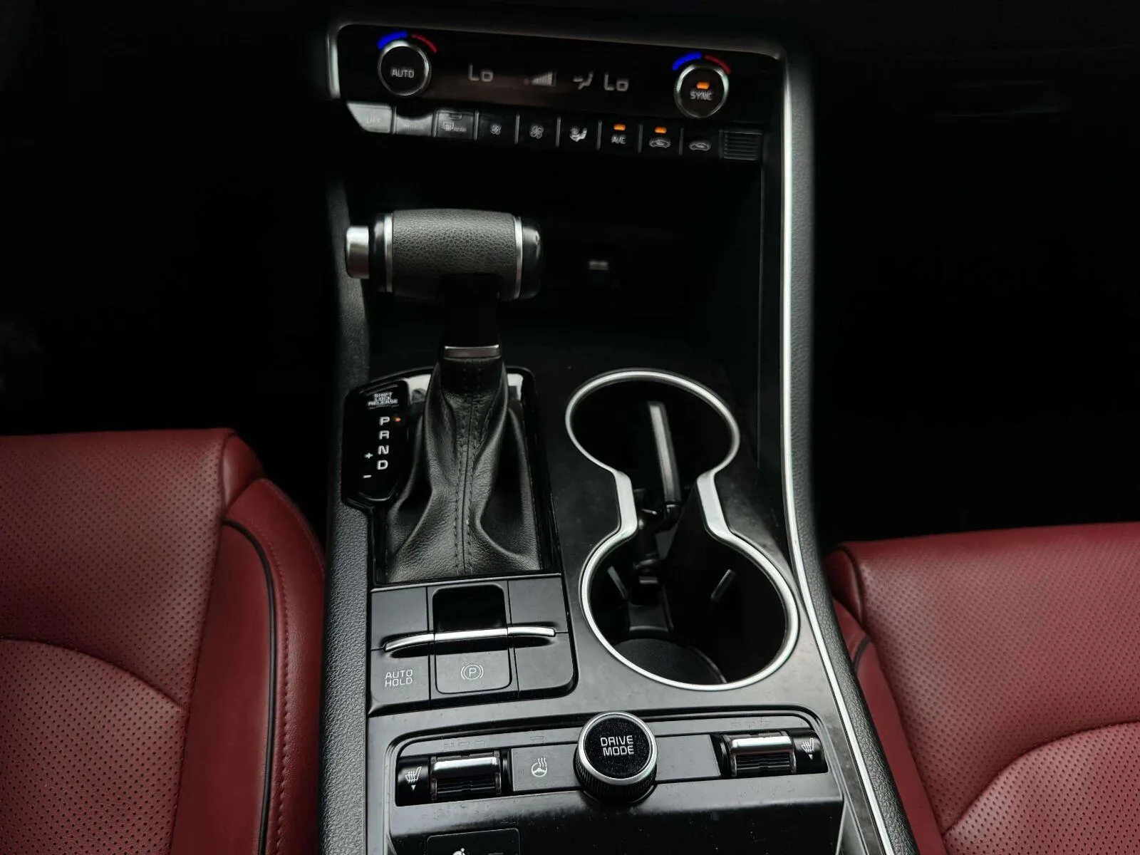 Kia K5 photo 29