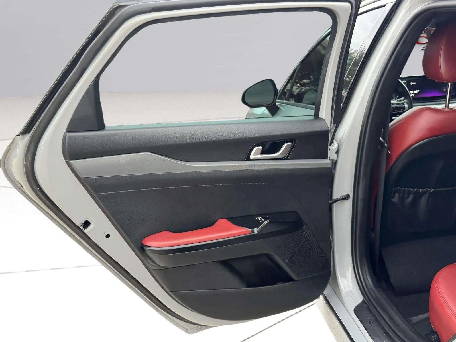 Kia K5 photo 31