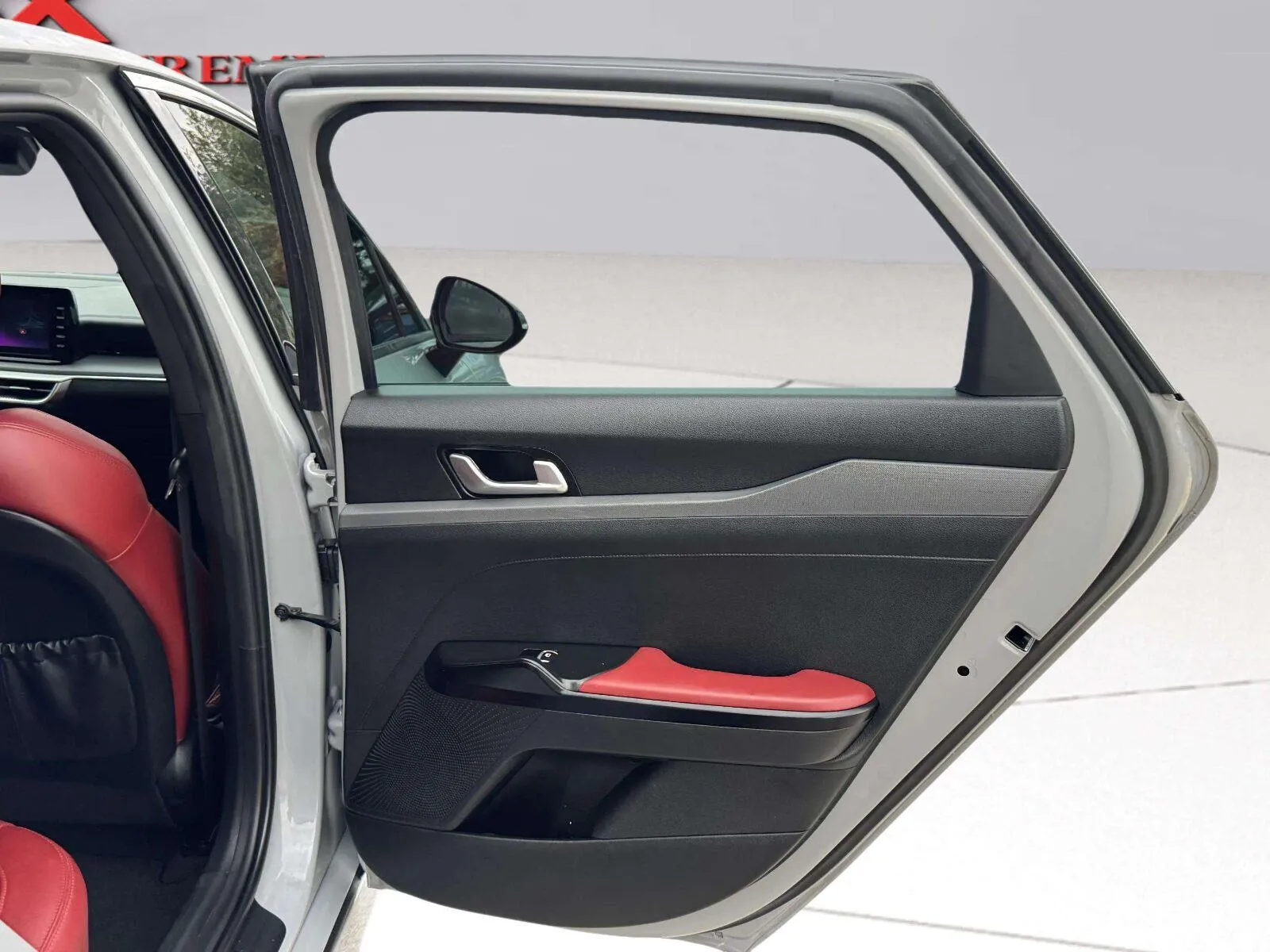 Kia K5 photo 35