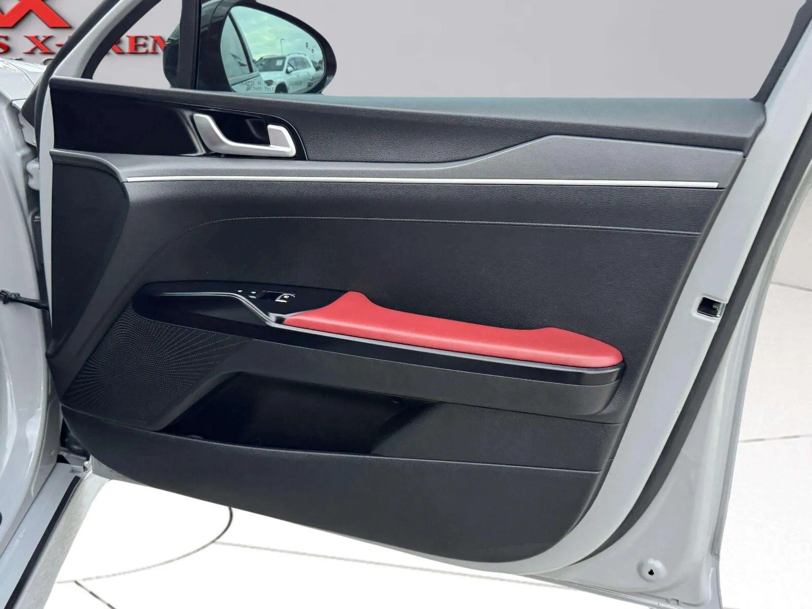 Kia K5 photo 44