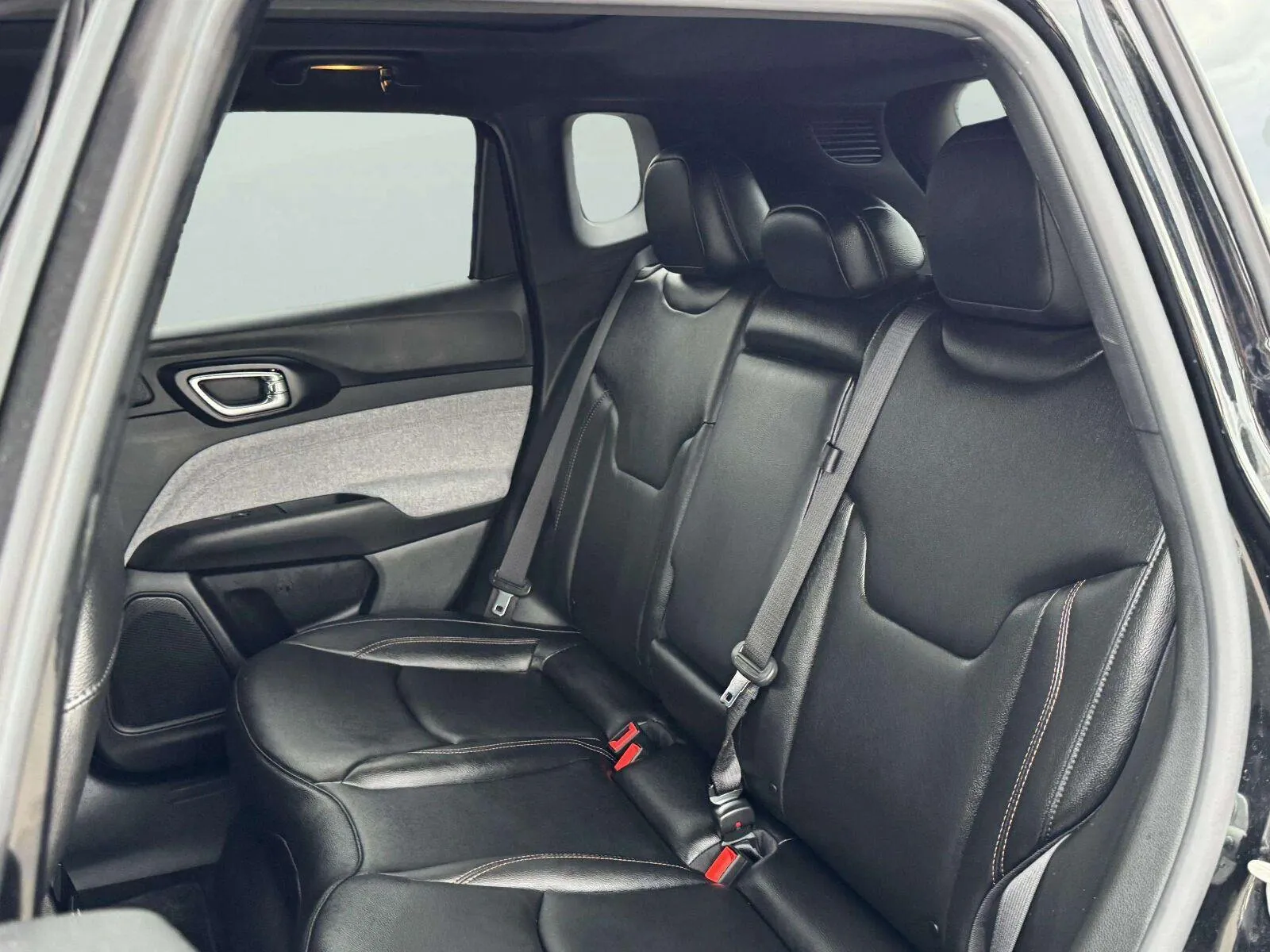 Jeep Compass photo 32