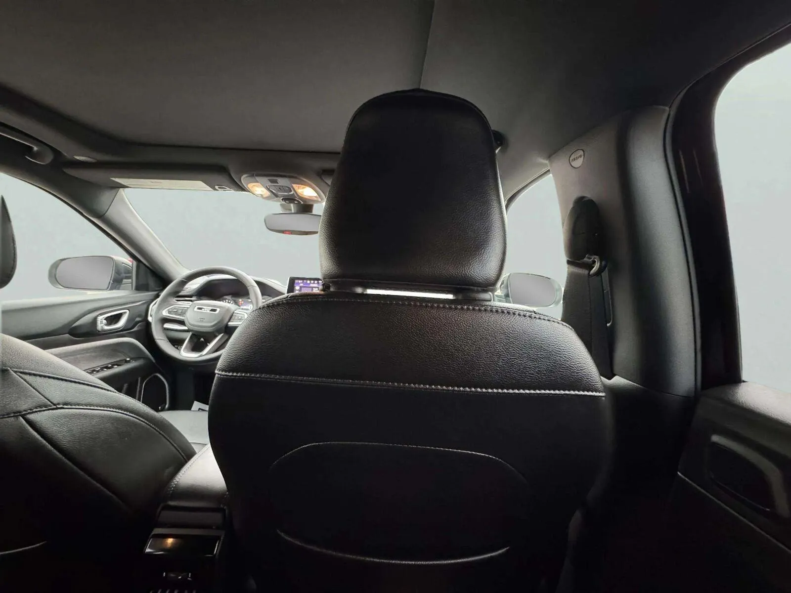 Jeep Compass photo 37