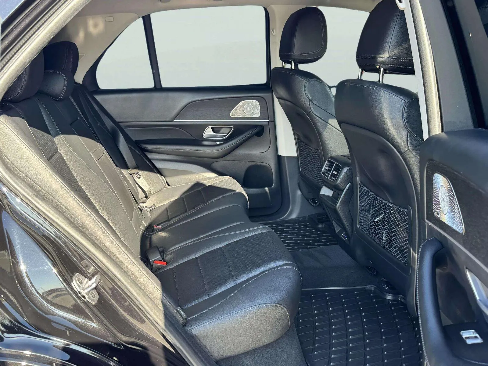 Mercedes-Benz GLE photo 34