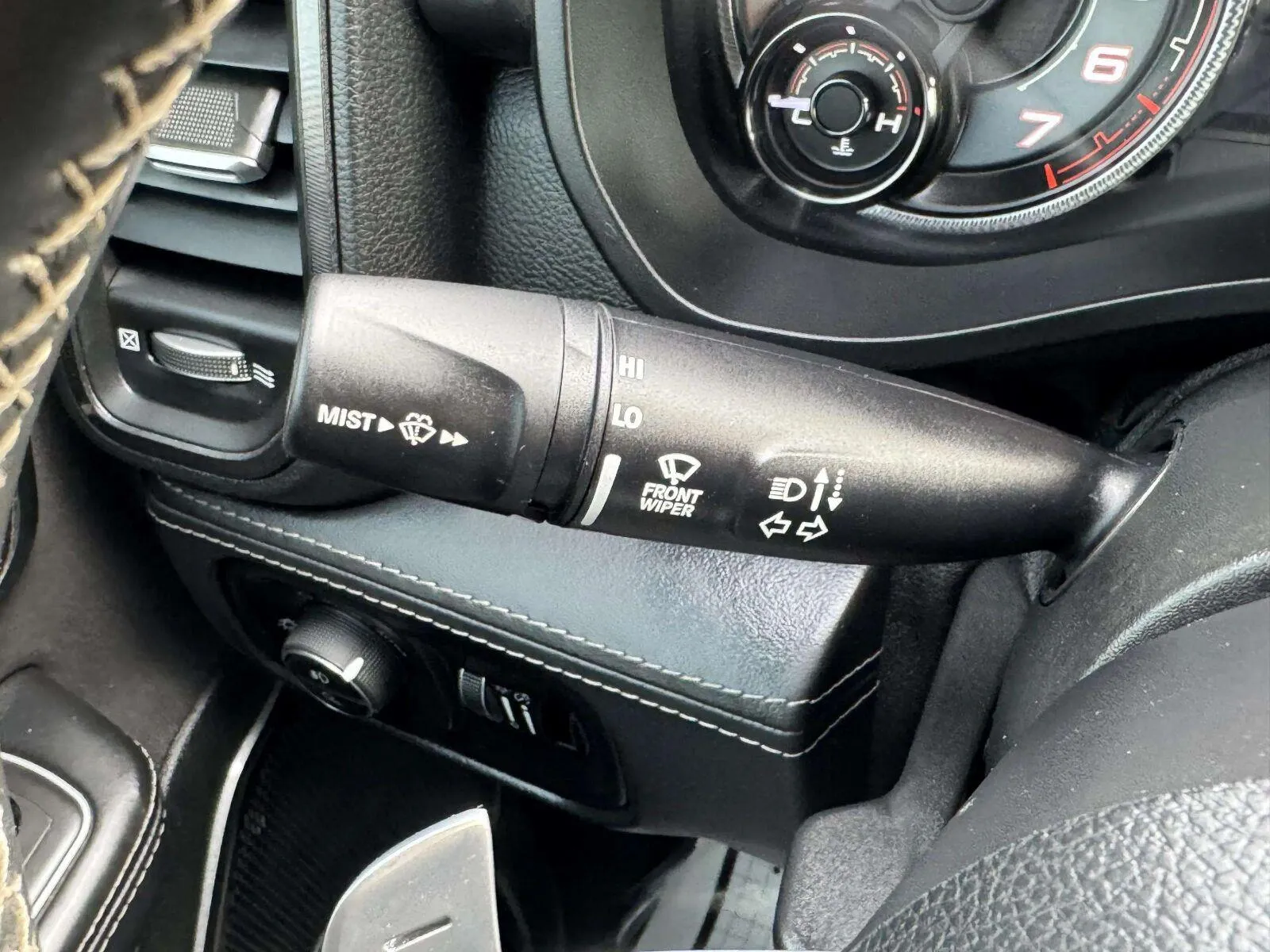 Ram 1500 photo 14