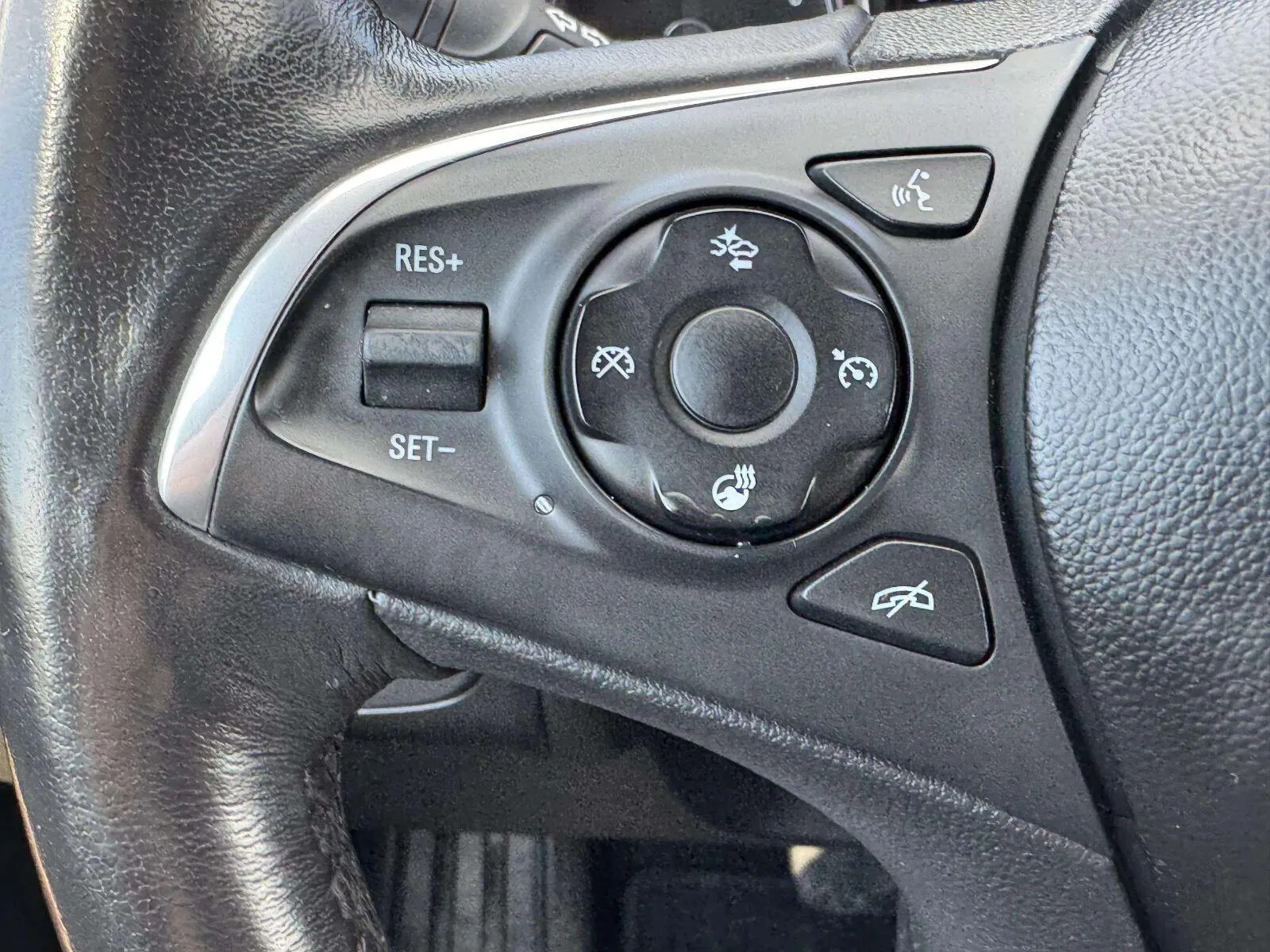 Buick Enclave photo 23