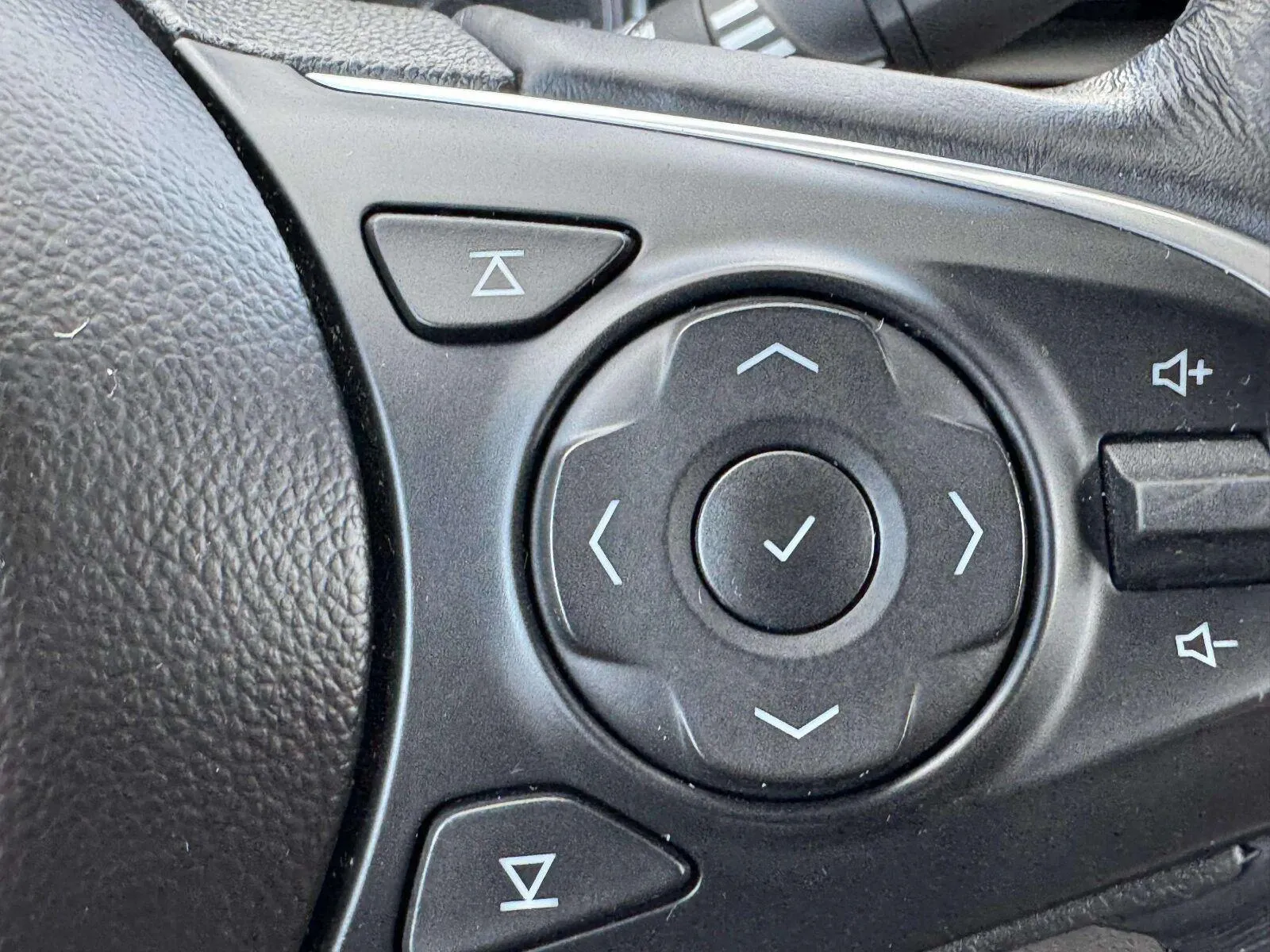 Buick Enclave photo 25