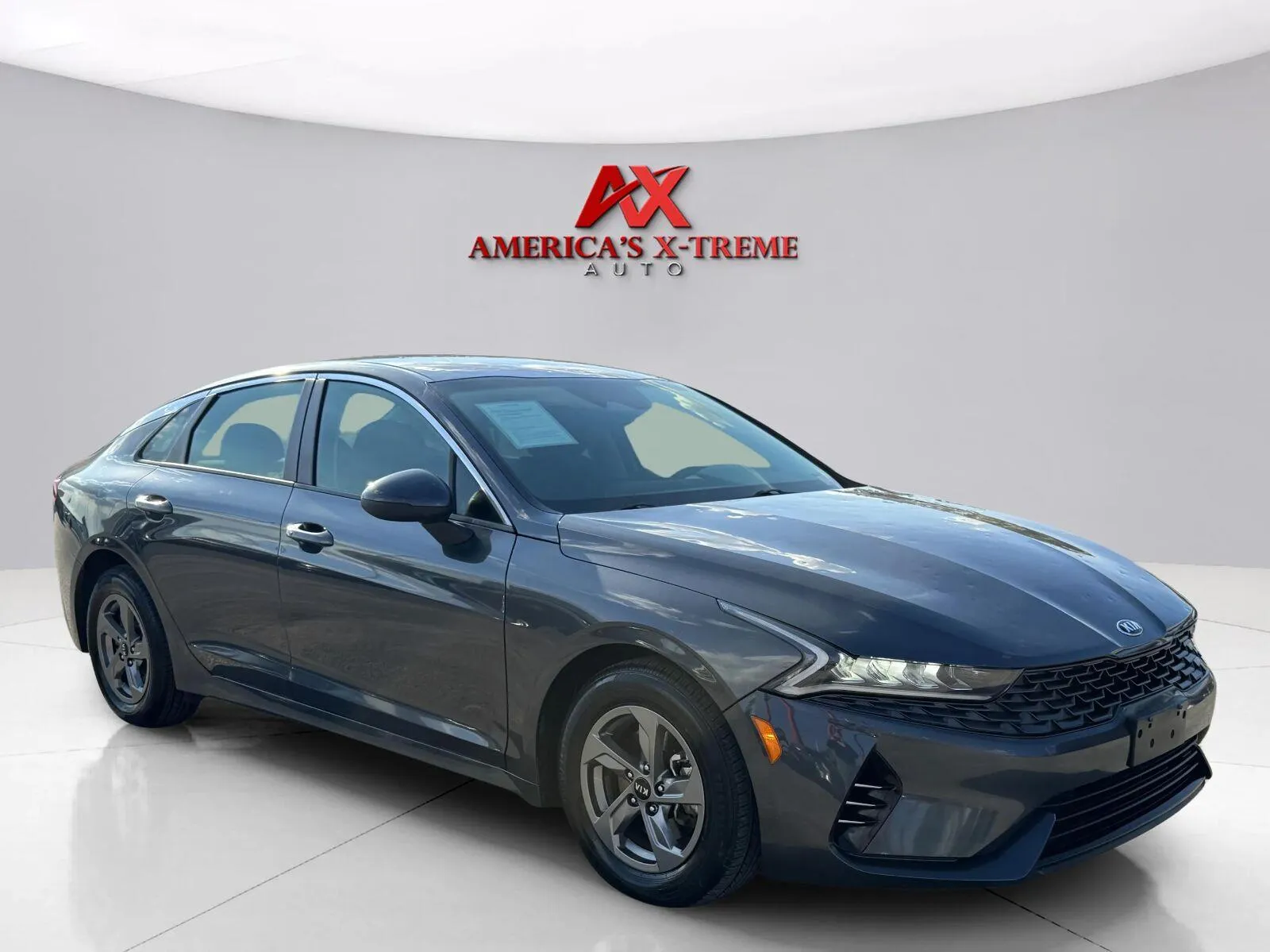 Kia K5 photo 8